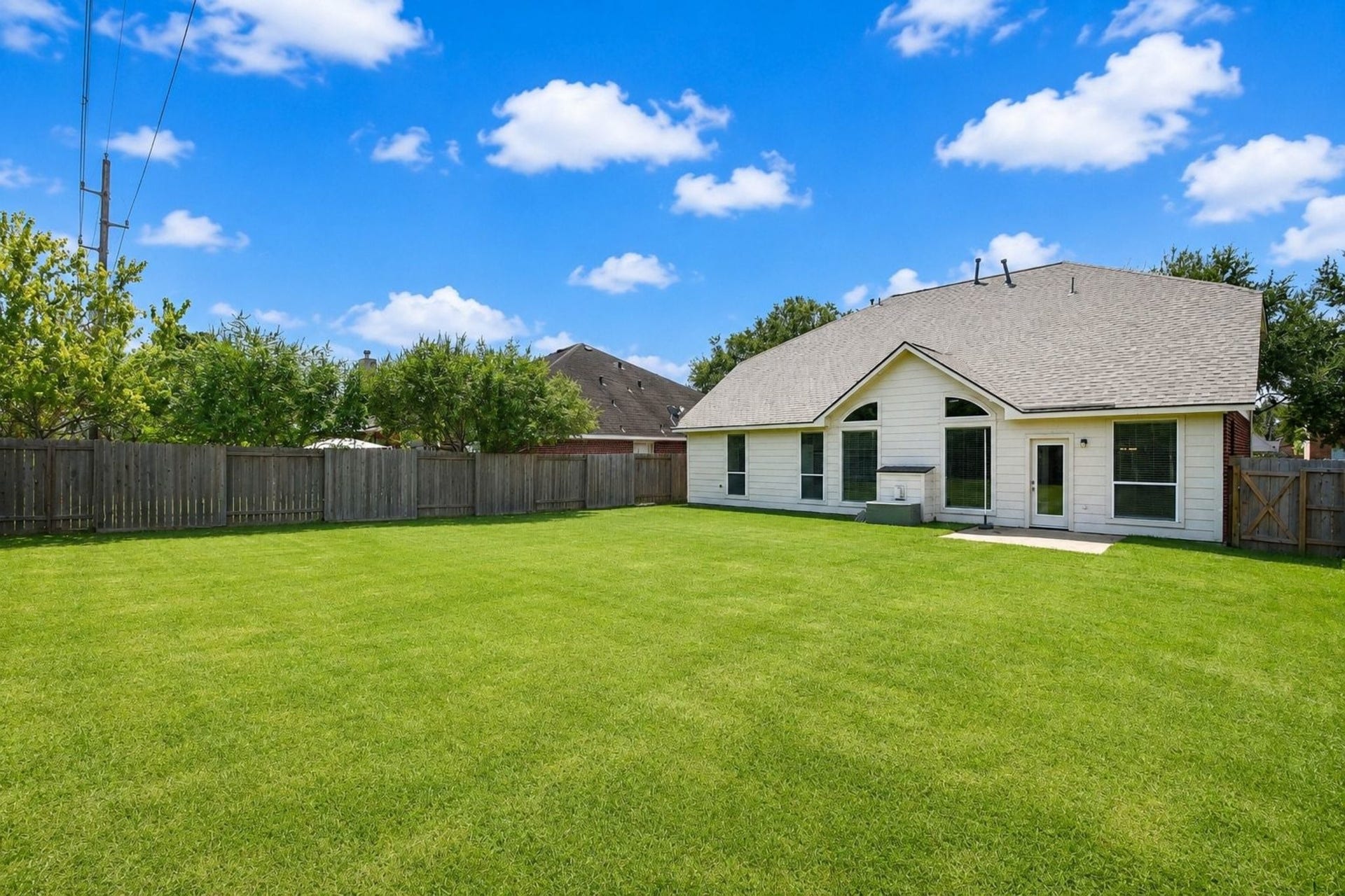 9111 Morningstar Drive, Sugar Land, TX 77479 9111 Morningstar Drive, Sugar Land, TX 77479