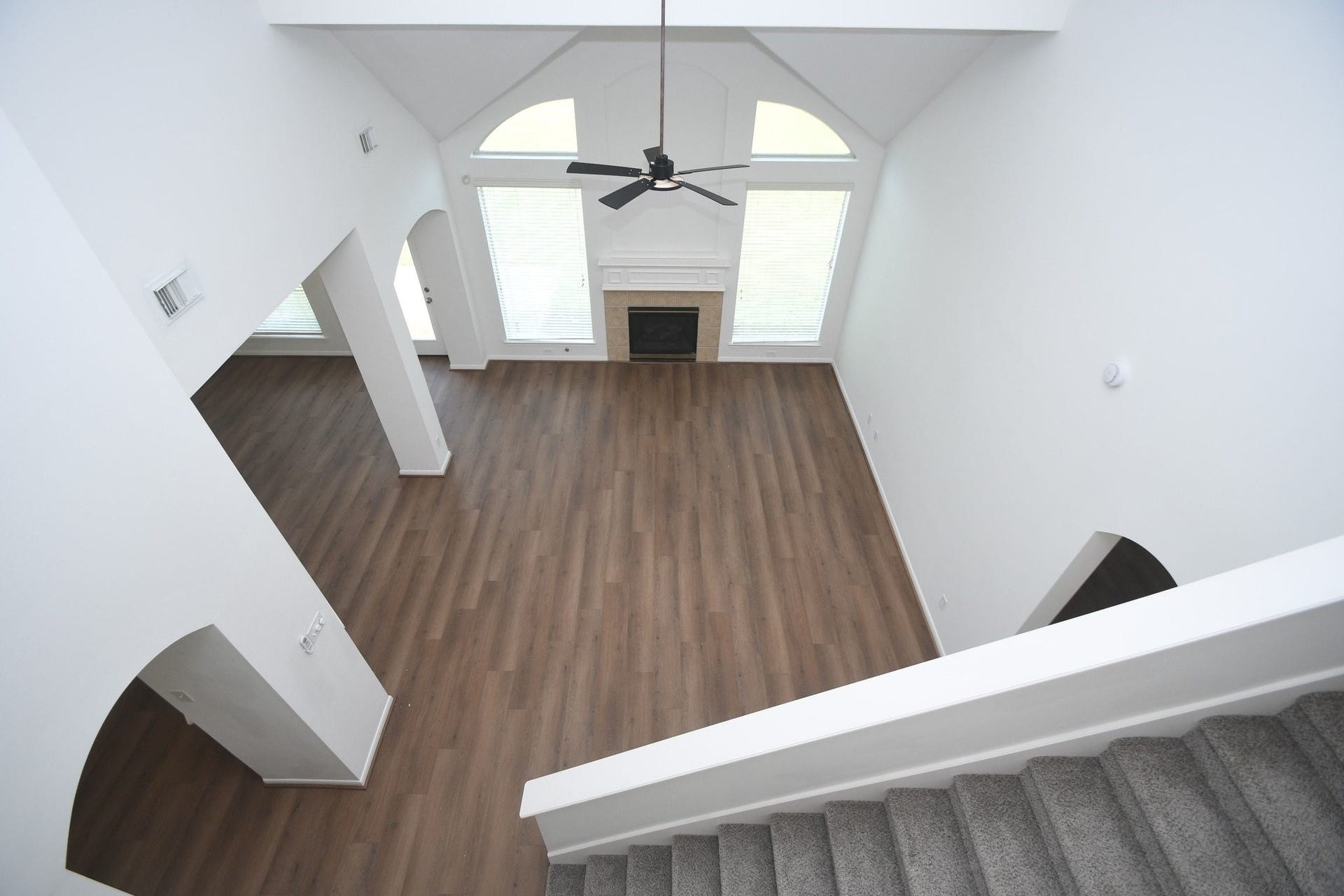 9111 Morningstar Drive, Sugar Land, TX 77479 9111 Morningstar Drive, Sugar Land, TX 77479