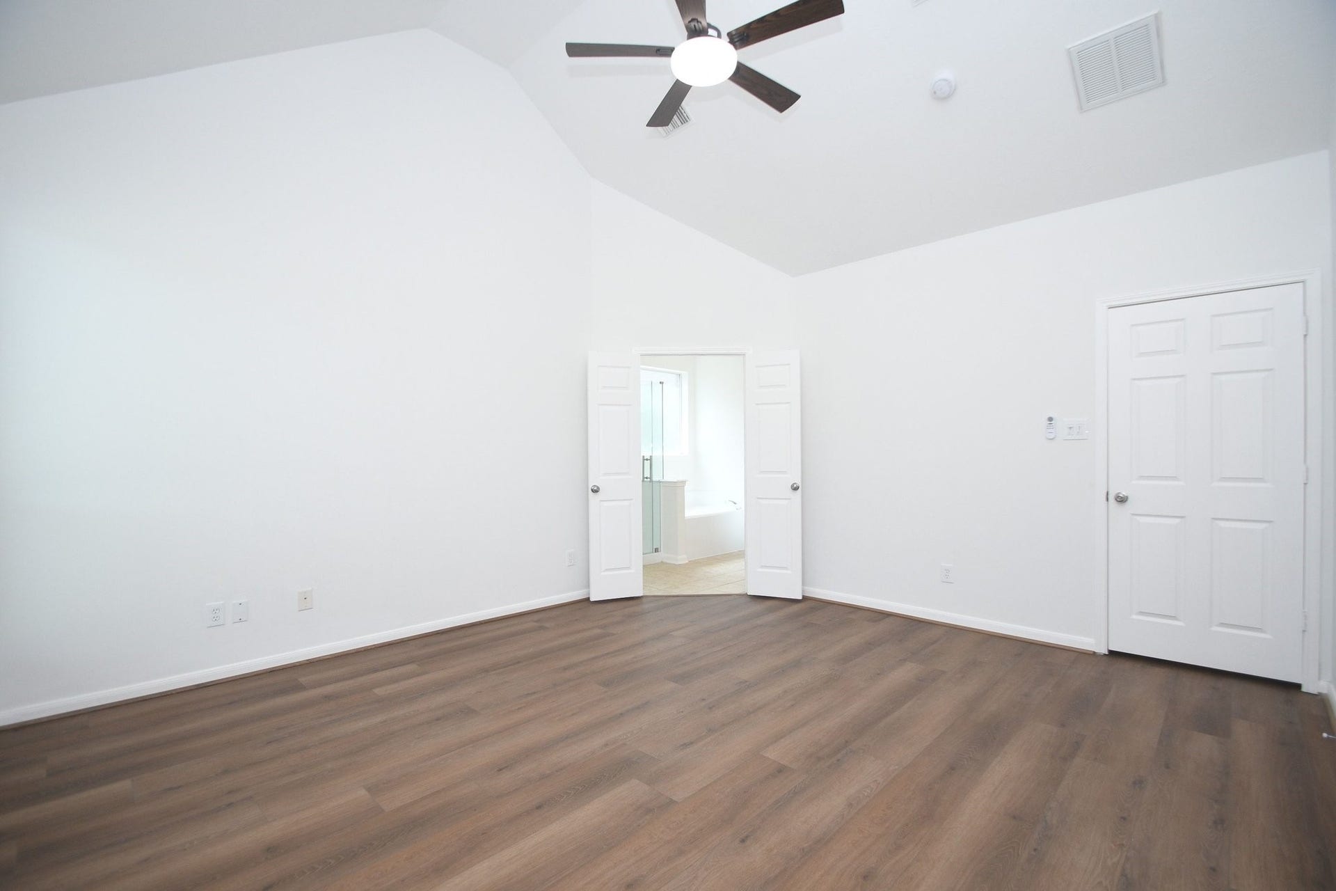 9111 Morningstar Drive, Sugar Land, TX 77479 9111 Morningstar Drive, Sugar Land, TX 77479