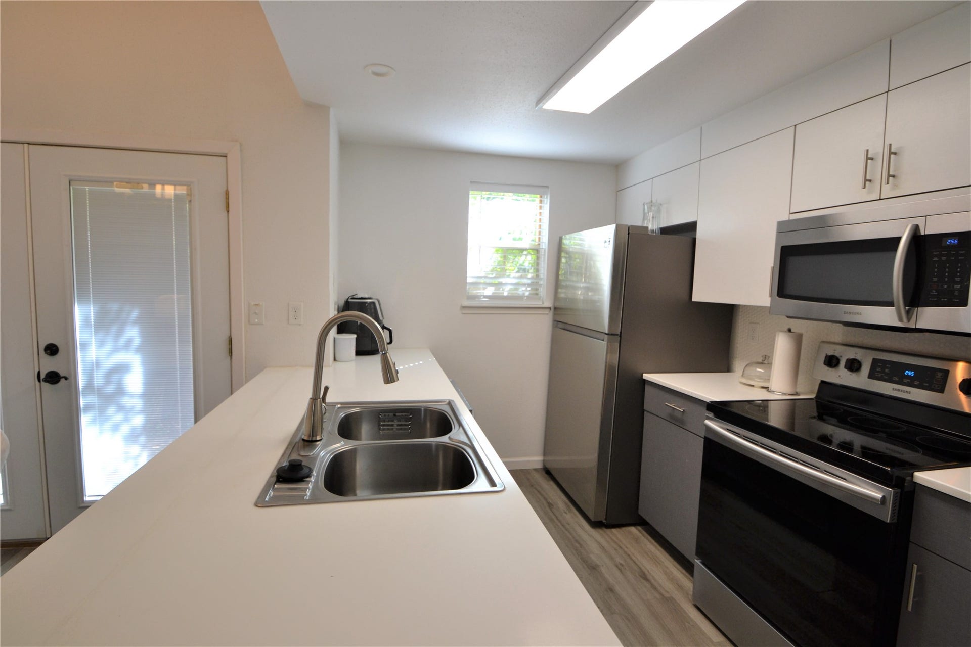 2626 NORTH BOULEVARD, #26, Houston, TX 77098 2626 NORTH BOULEVARD, #26, Houston, TX 77098