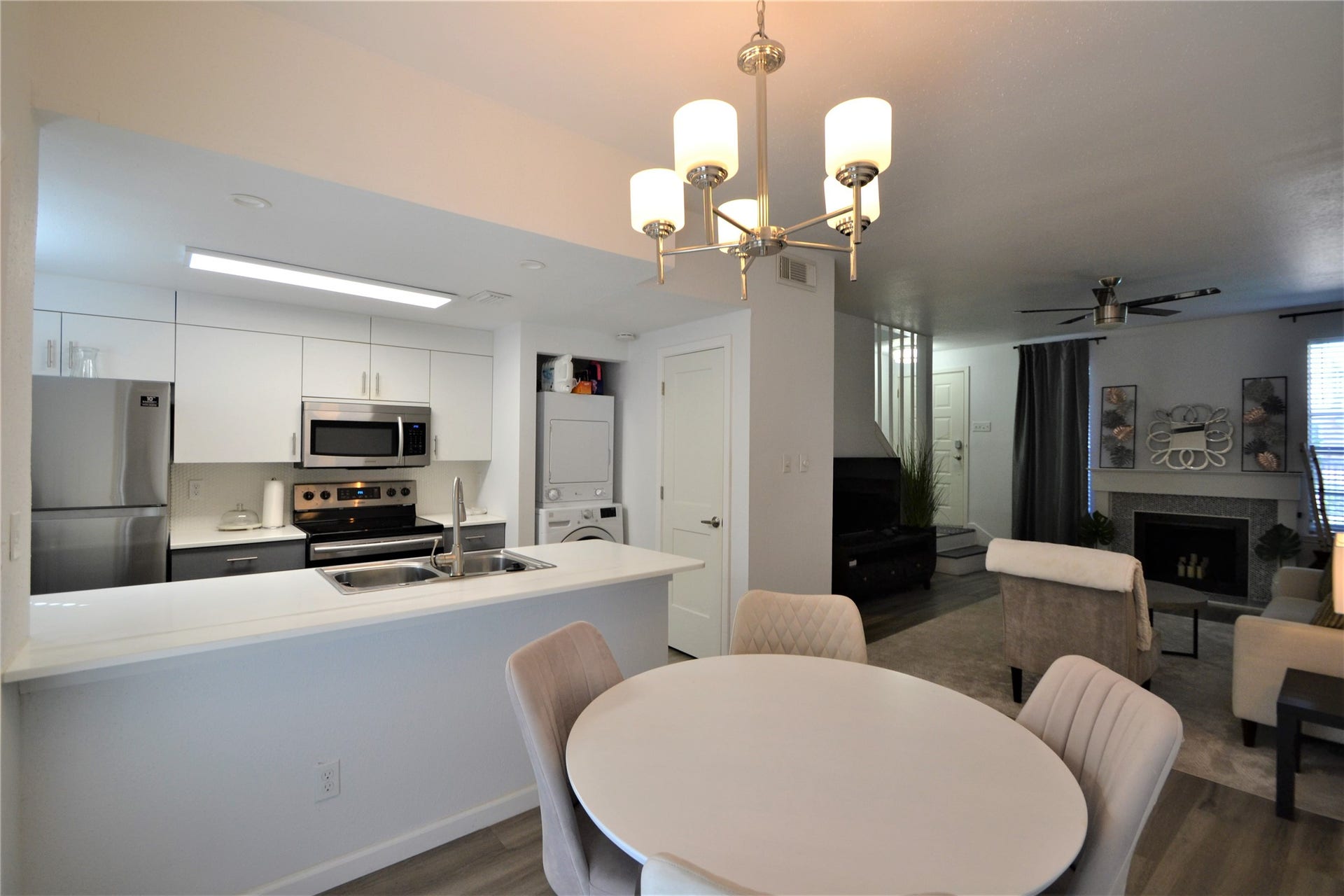 2626 NORTH BOULEVARD, #26, Houston, TX 77098 2626 NORTH BOULEVARD, #26, Houston, TX 77098