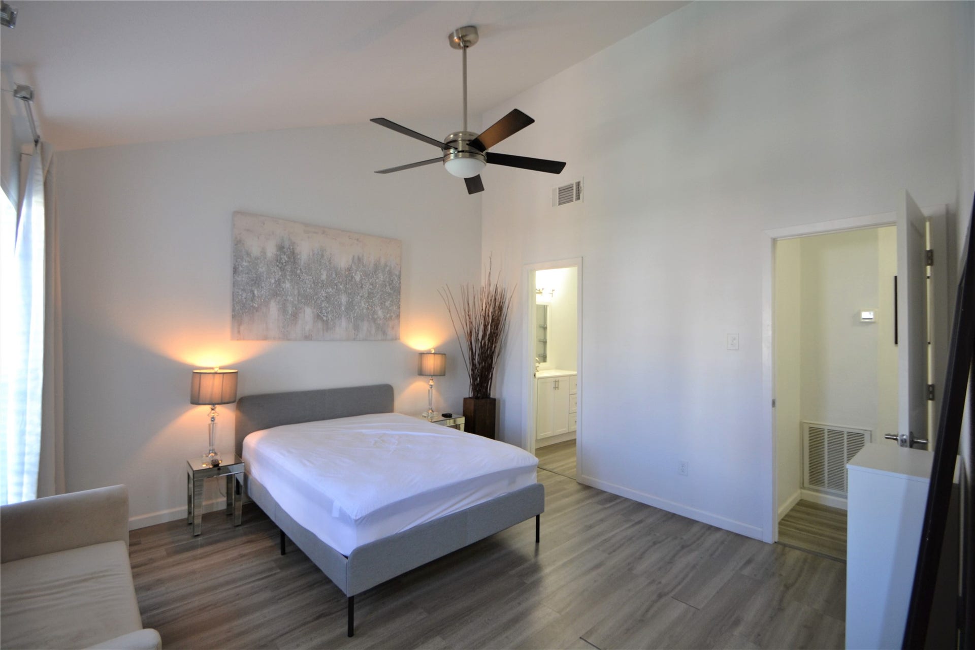2626 NORTH BOULEVARD, #26, Houston, TX 77098 2626 NORTH BOULEVARD, #26, Houston, TX 77098