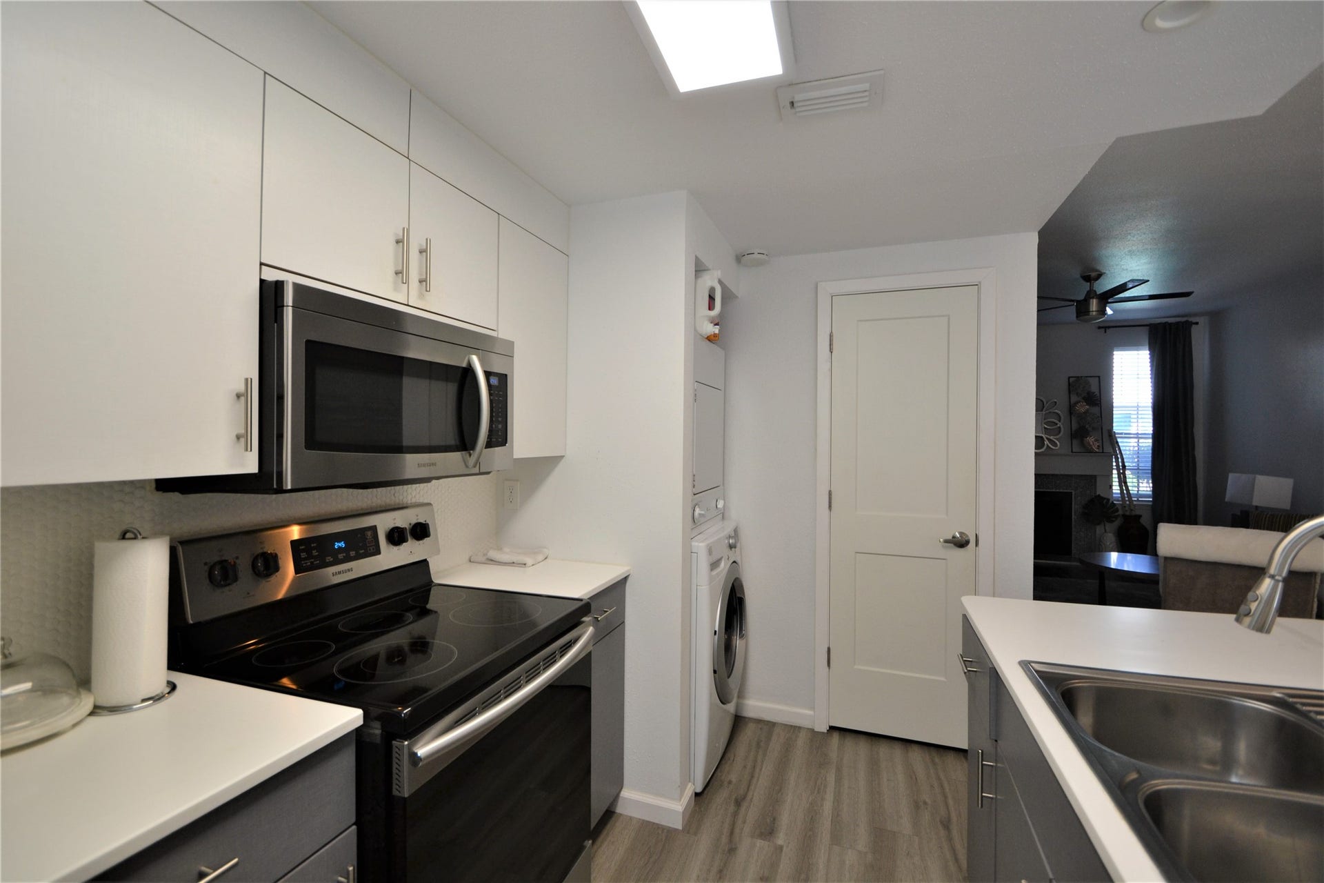 2626 NORTH BOULEVARD, #26, Houston, TX 77098 2626 NORTH BOULEVARD, #26, Houston, TX 77098