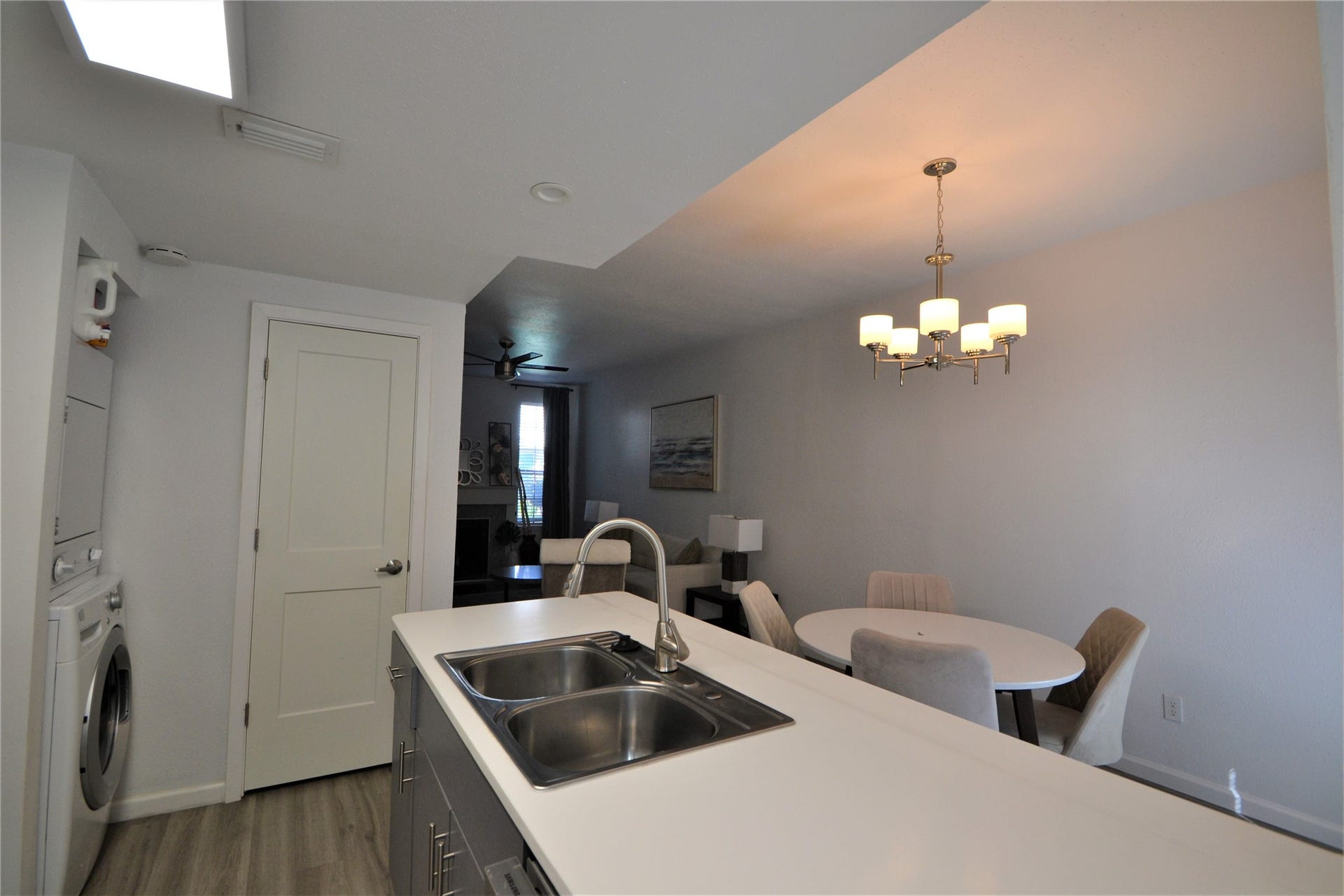 2626 NORTH BOULEVARD, #26, Houston, TX 77098 2626 NORTH BOULEVARD, #26, Houston, TX 77098