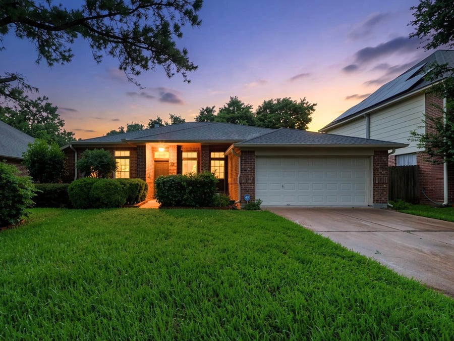 Property photo for 23215 Diamond Knoll Court, Katy, TX