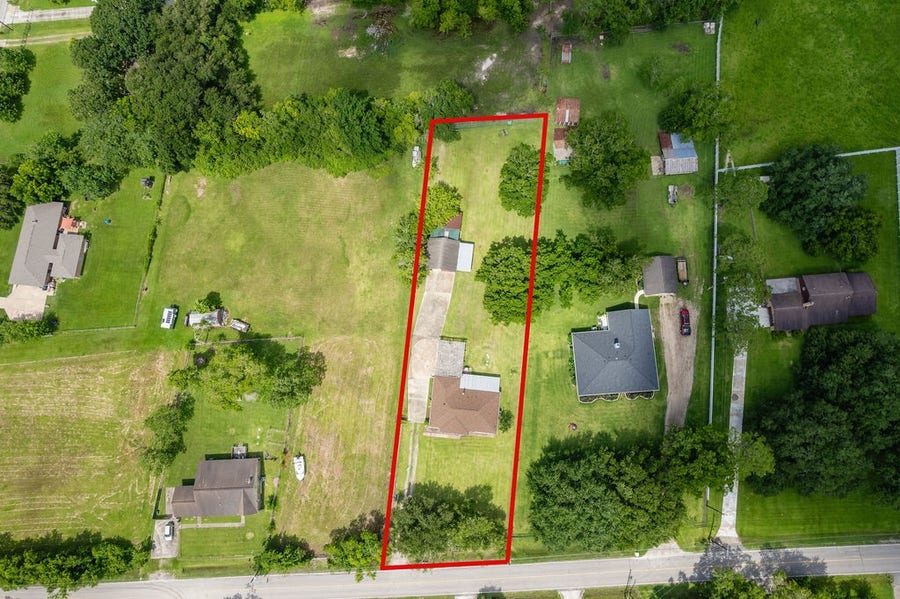 Property photo for 1624 Texas Avenue, League City, TX