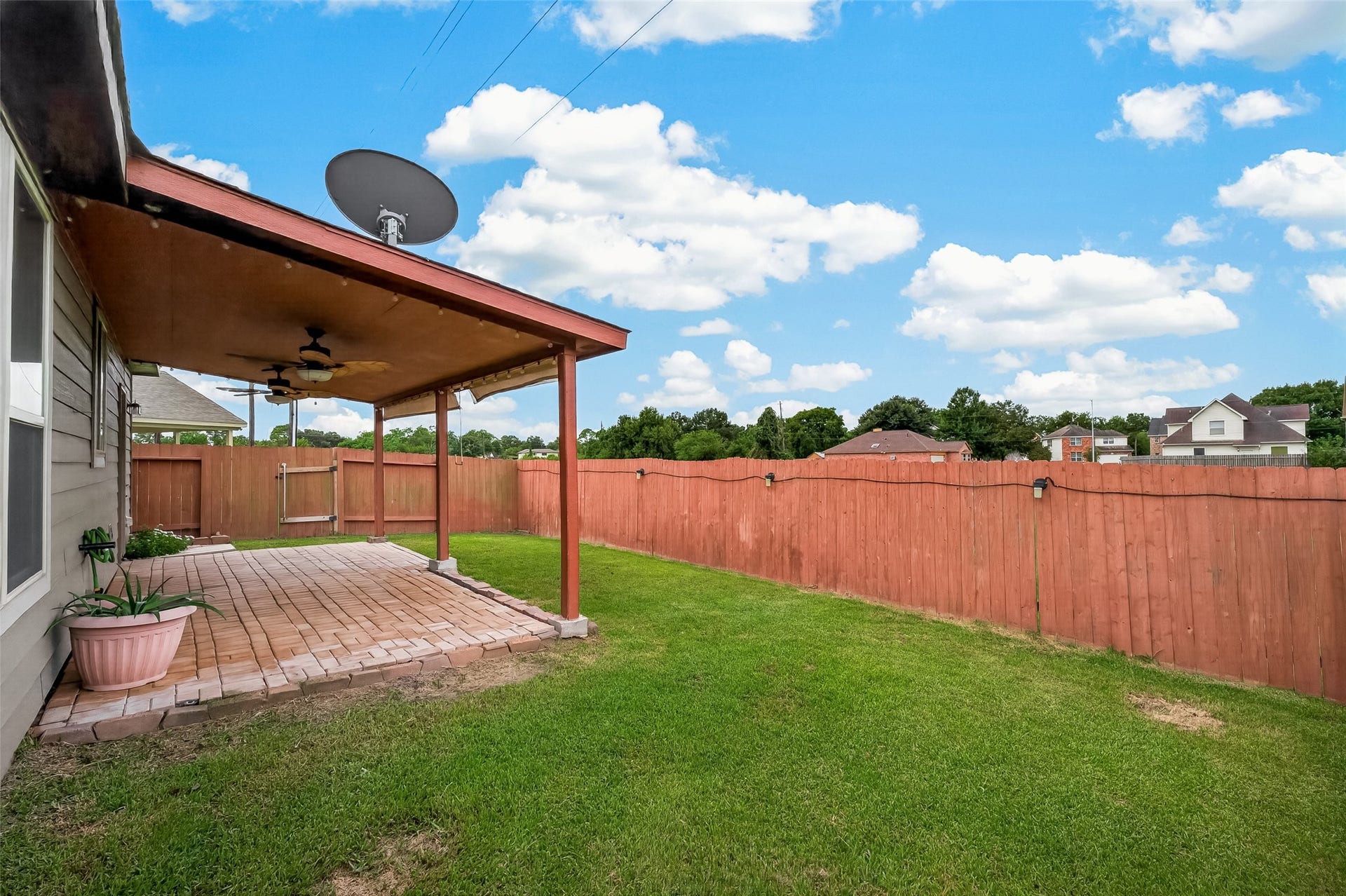 2734 Summer Lane, Missouri City, TX 77489 2734 Summer Lane, Missouri City, TX 77489