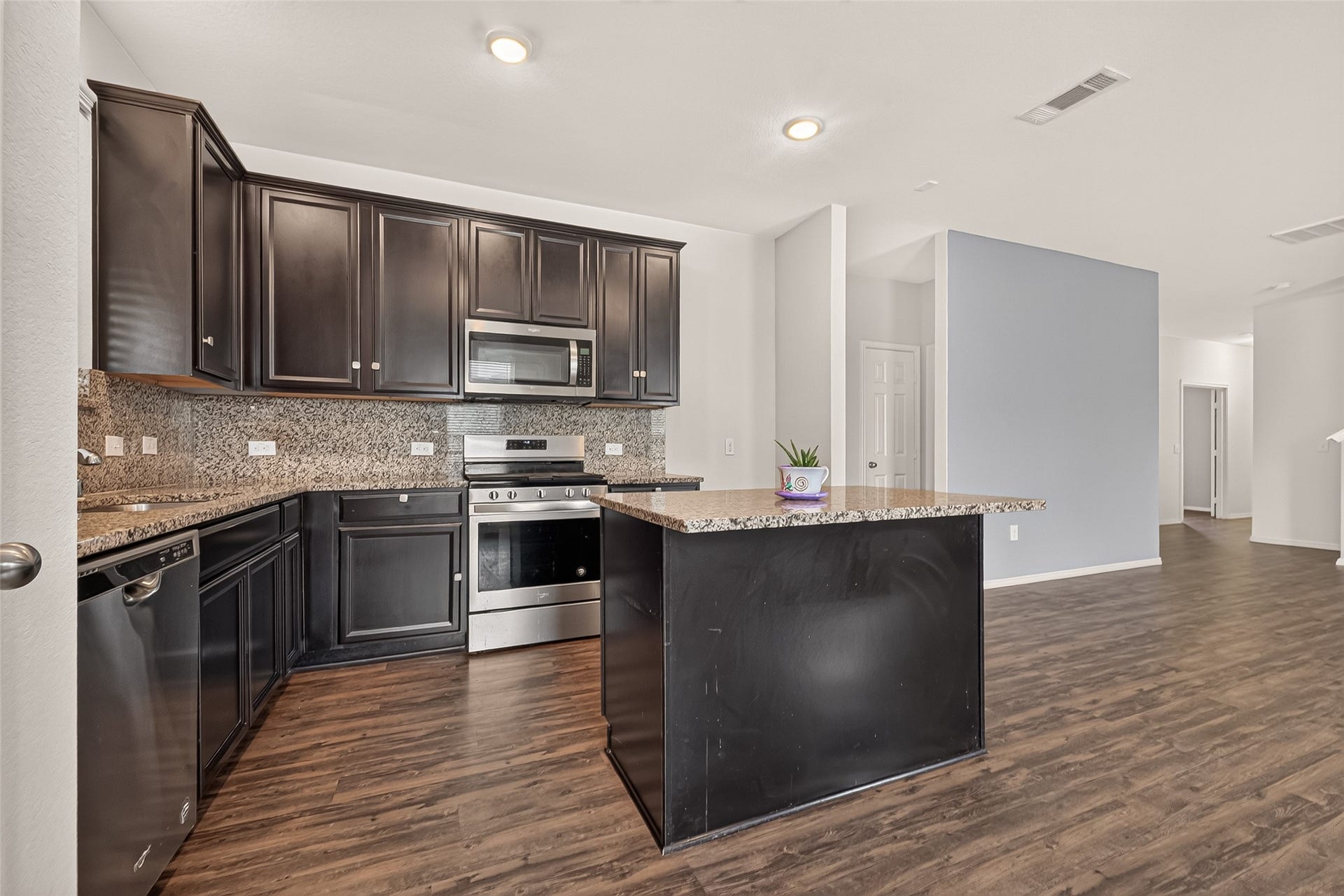 2734 Summer Lane, Missouri City, TX 77489 2734 Summer Lane, Missouri City, TX 77489