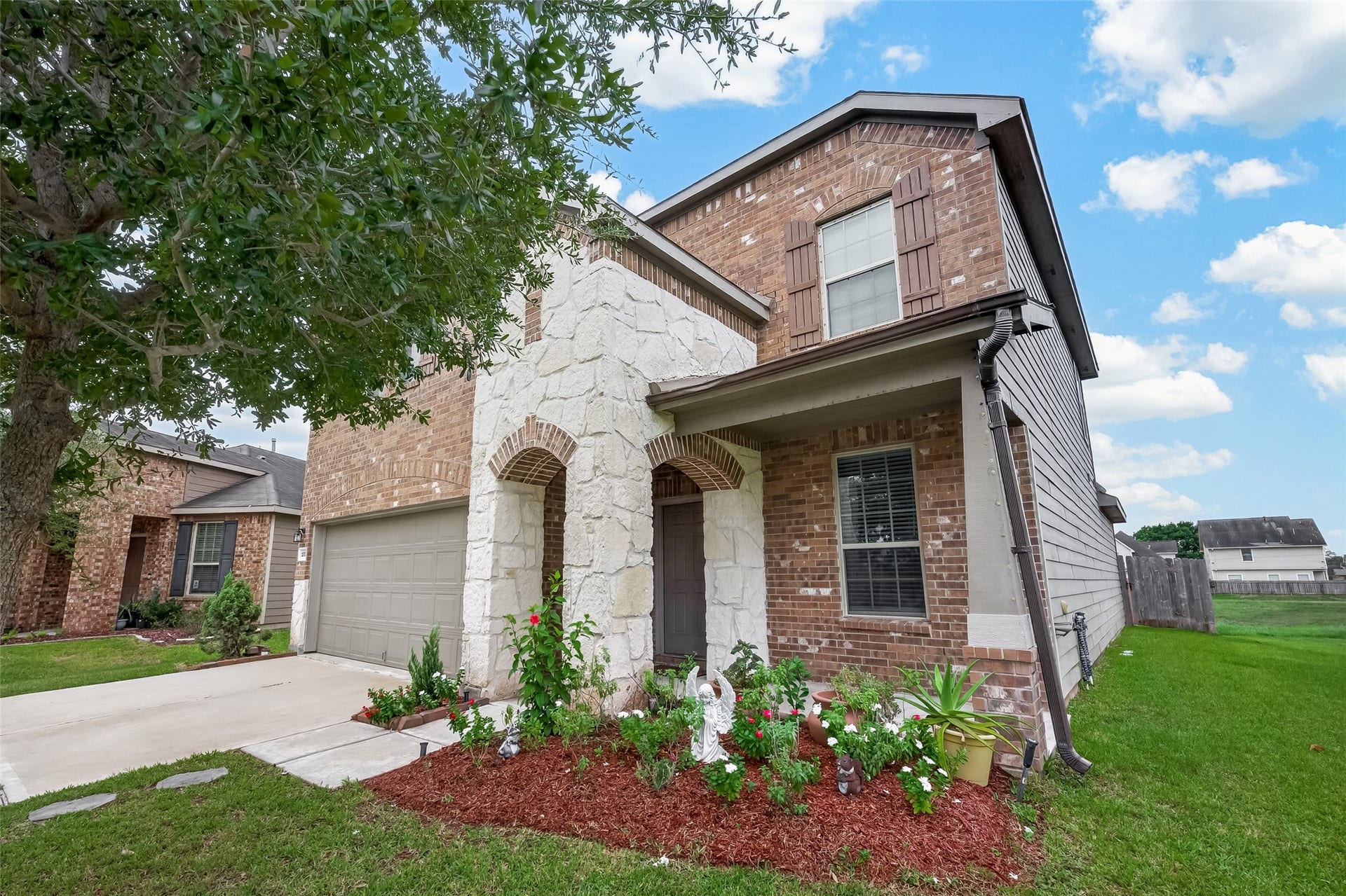 2734 Summer Lane, Missouri City, TX 77489 2734 Summer Lane, Missouri City, TX 77489