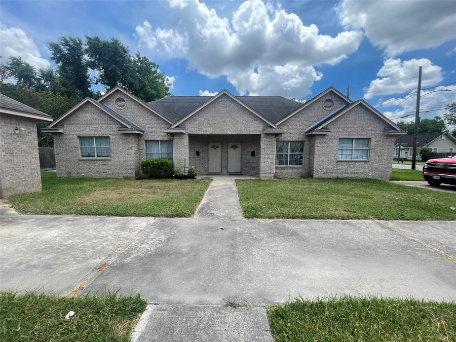Property photo for 1401 11th Street, Galena Park, TX