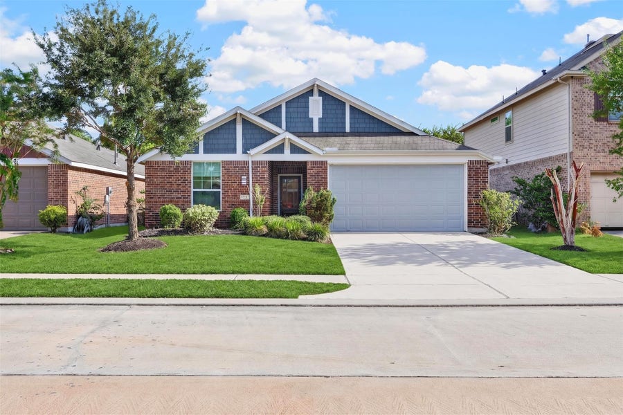 Property photo for 16131 Sommerall Creek Lane, Houston, TX