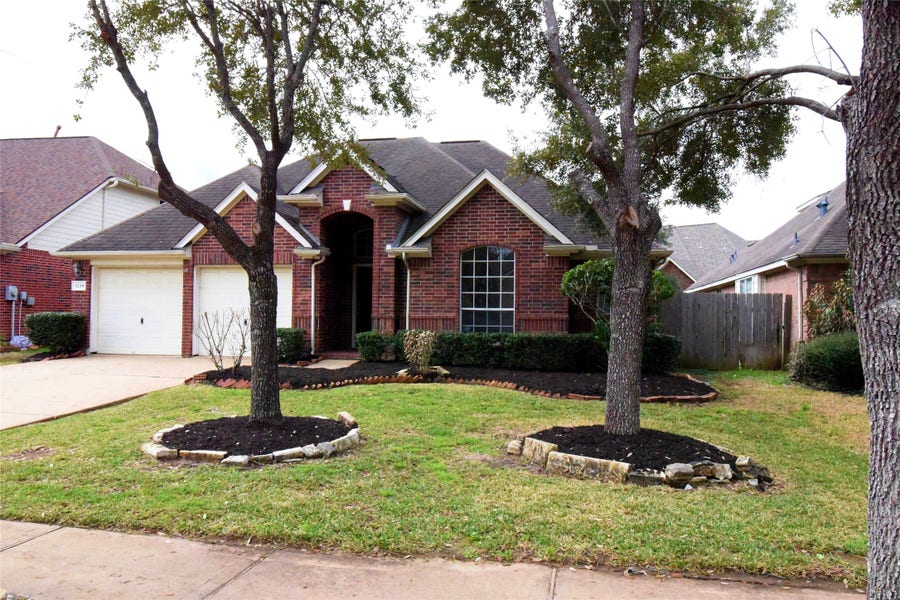 Property photo for 1210 Ivory Meadow Lane, Sugar Land, TX