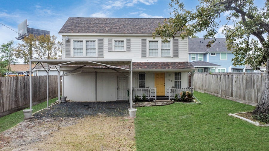 Property photo for 109 Amundsen Street, Houston, TX