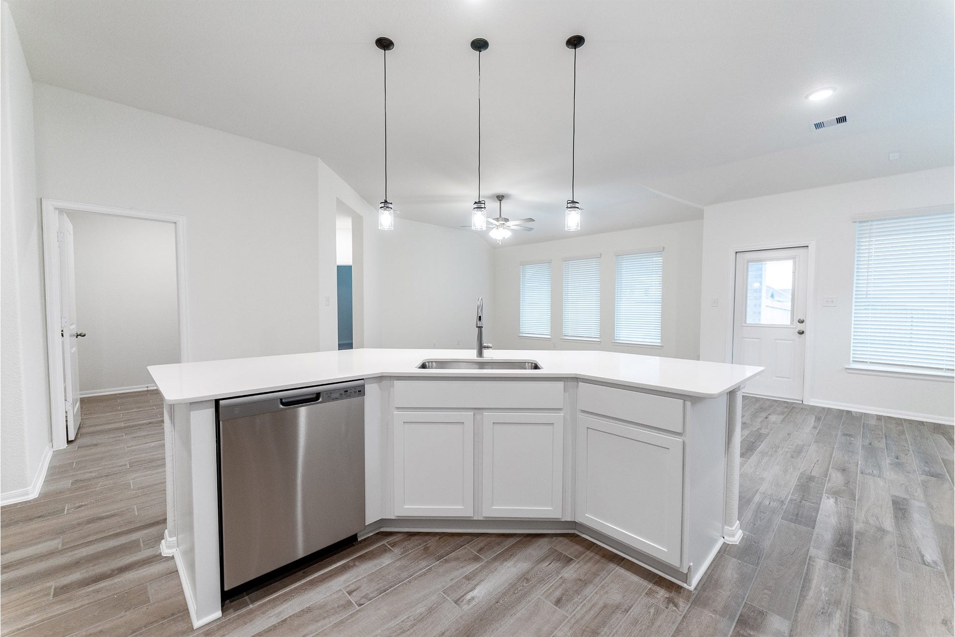 23522 Malbec Drive, Alvin, TX 77511 23522 Malbec Drive, Alvin, TX 77511