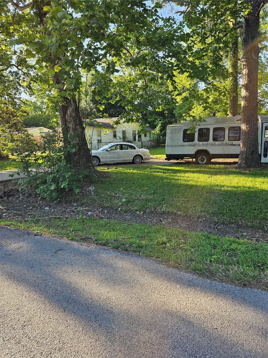 Property photo for 7423 SUNDOWN LOT 163 Drive, Houston, TX