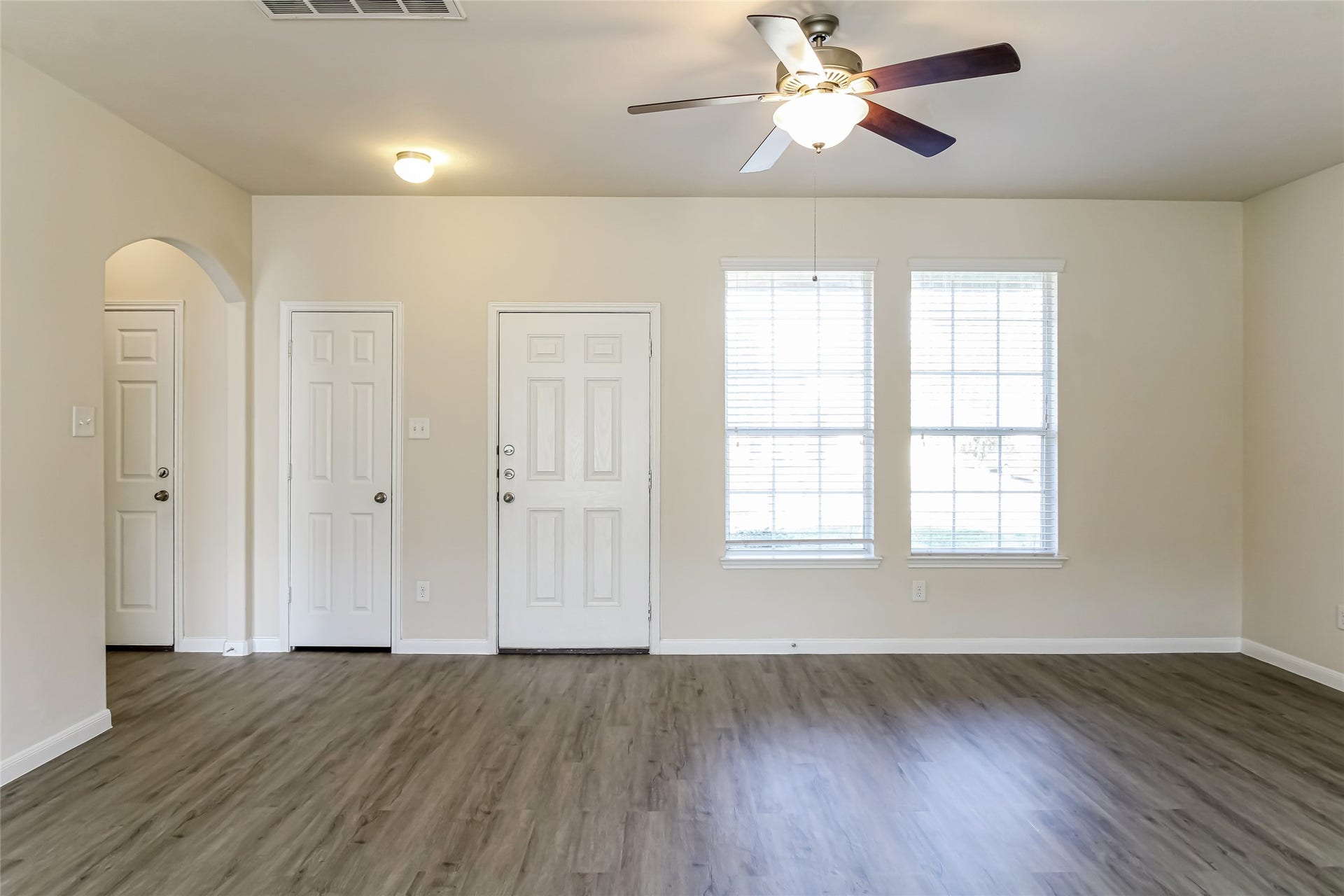 Photos may be representative of the floor plan and not the exact home. Finishes, layout, and features of the actual property for lease may vary.