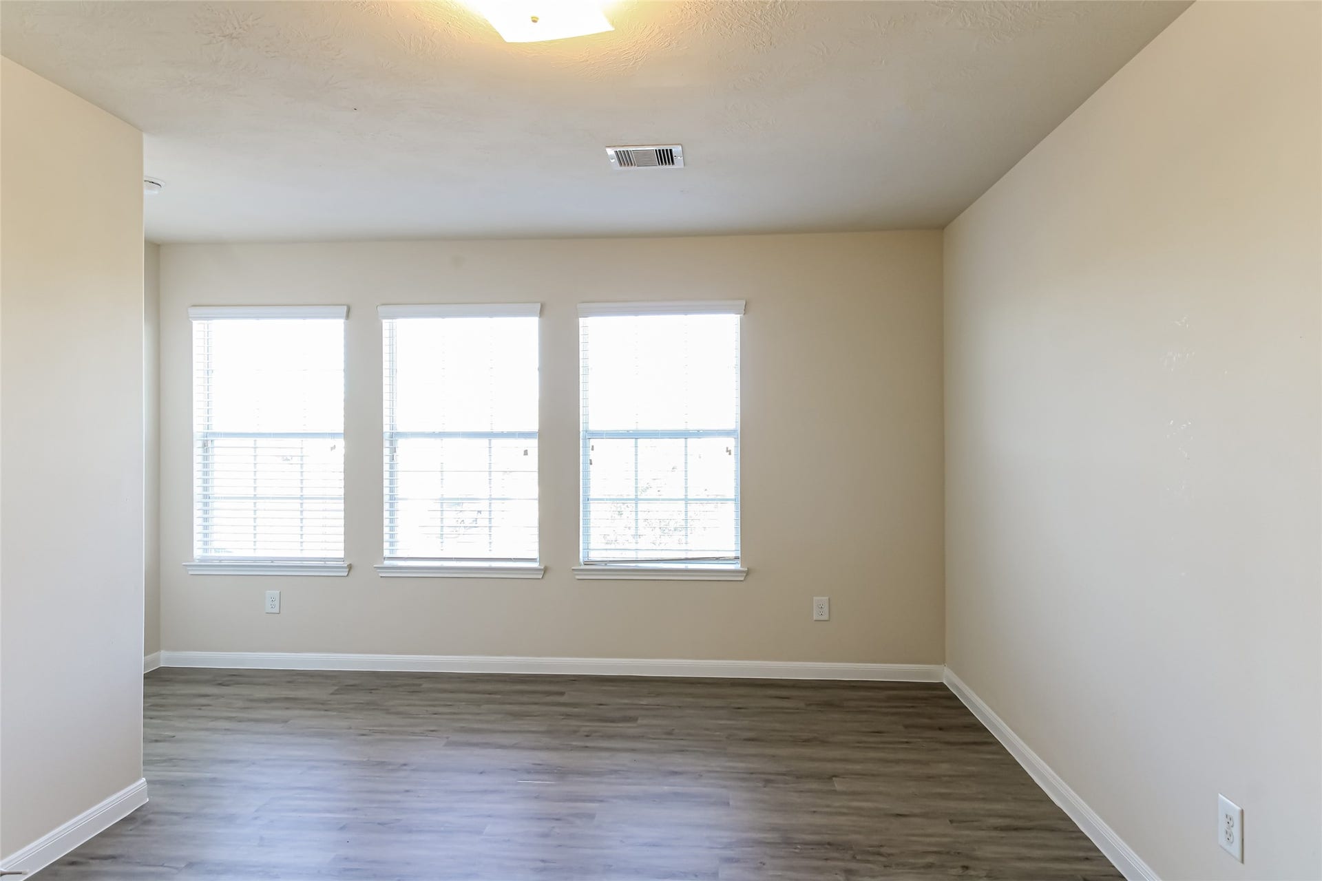 Photos may be representative of the floor plan and not the exact home. Finishes, layout, and features of the actual property for lease may vary.