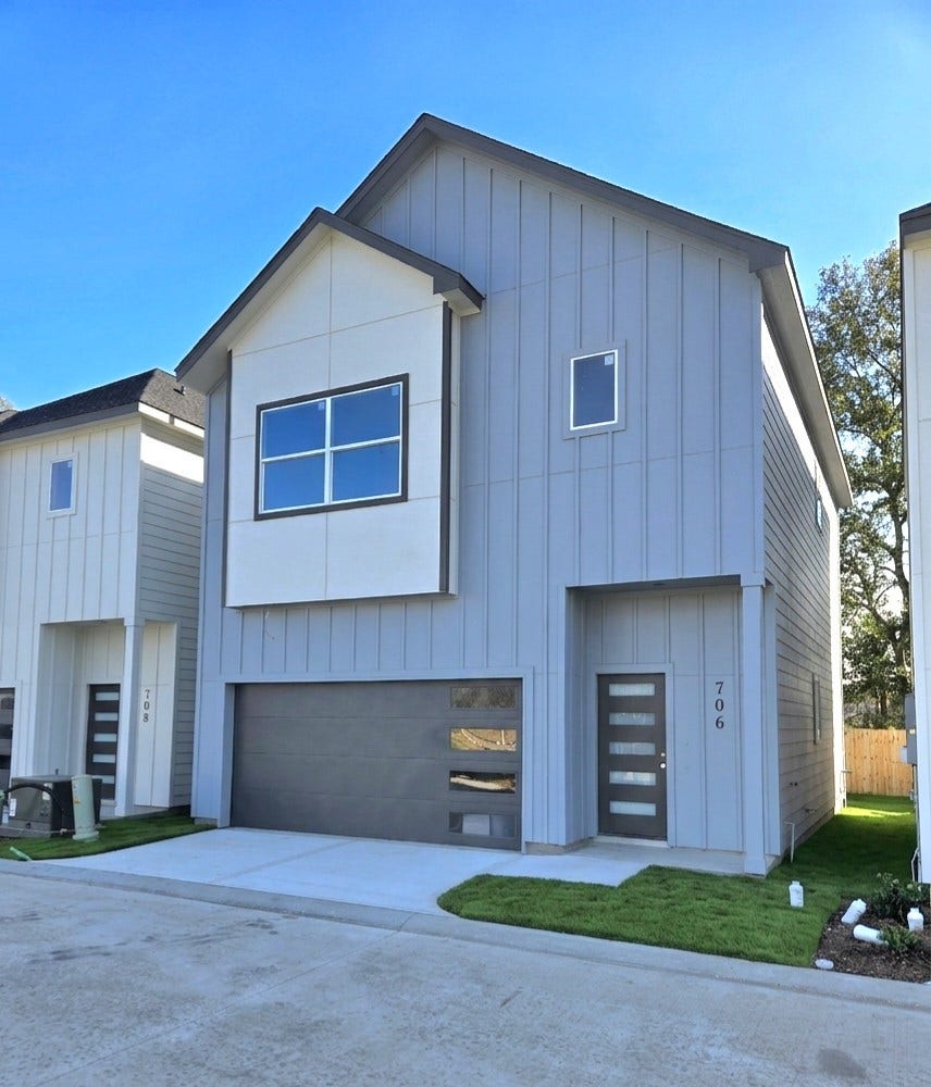 Property photo for 706 Savonna, Houston, TX