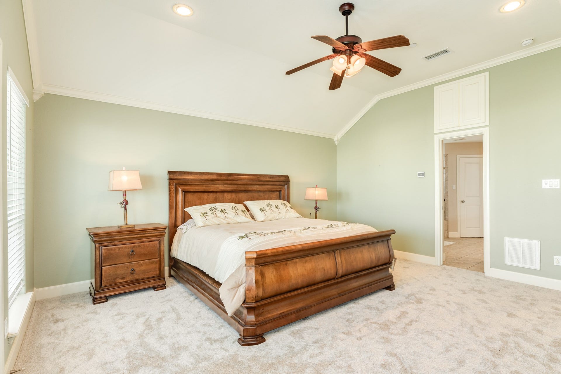 325 Admiral Circle, Tiki Island, TX 77554 Another view of the primary bedroom.