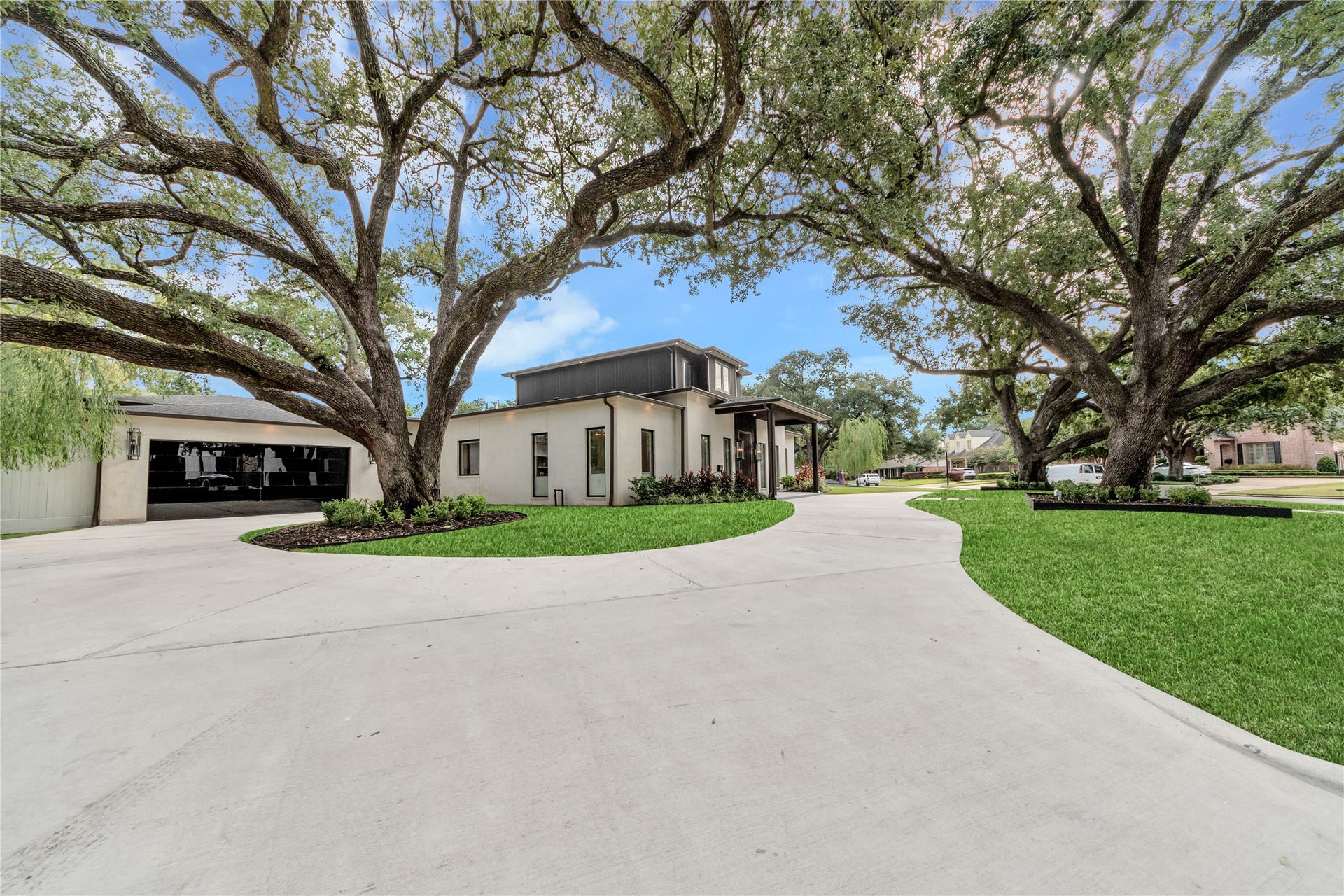 7546 Inwood Drive, Houston, TX 77063