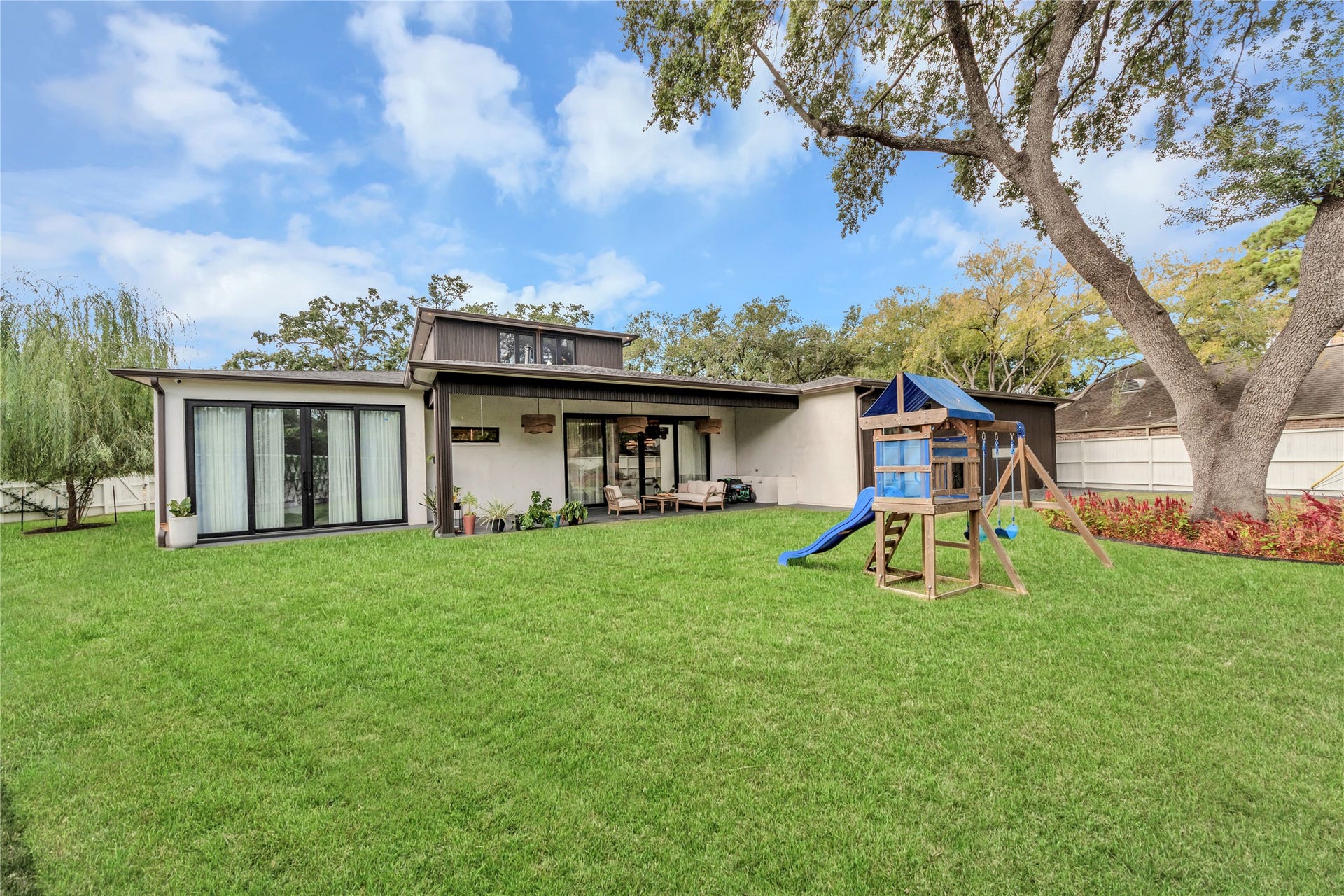 7546 Inwood Drive, Houston, TX 77063