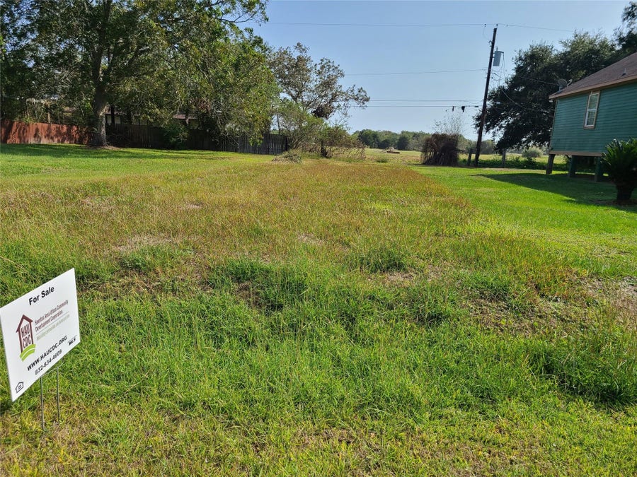 Property photo for 6715 Hawthorne, Hitchcock, TX