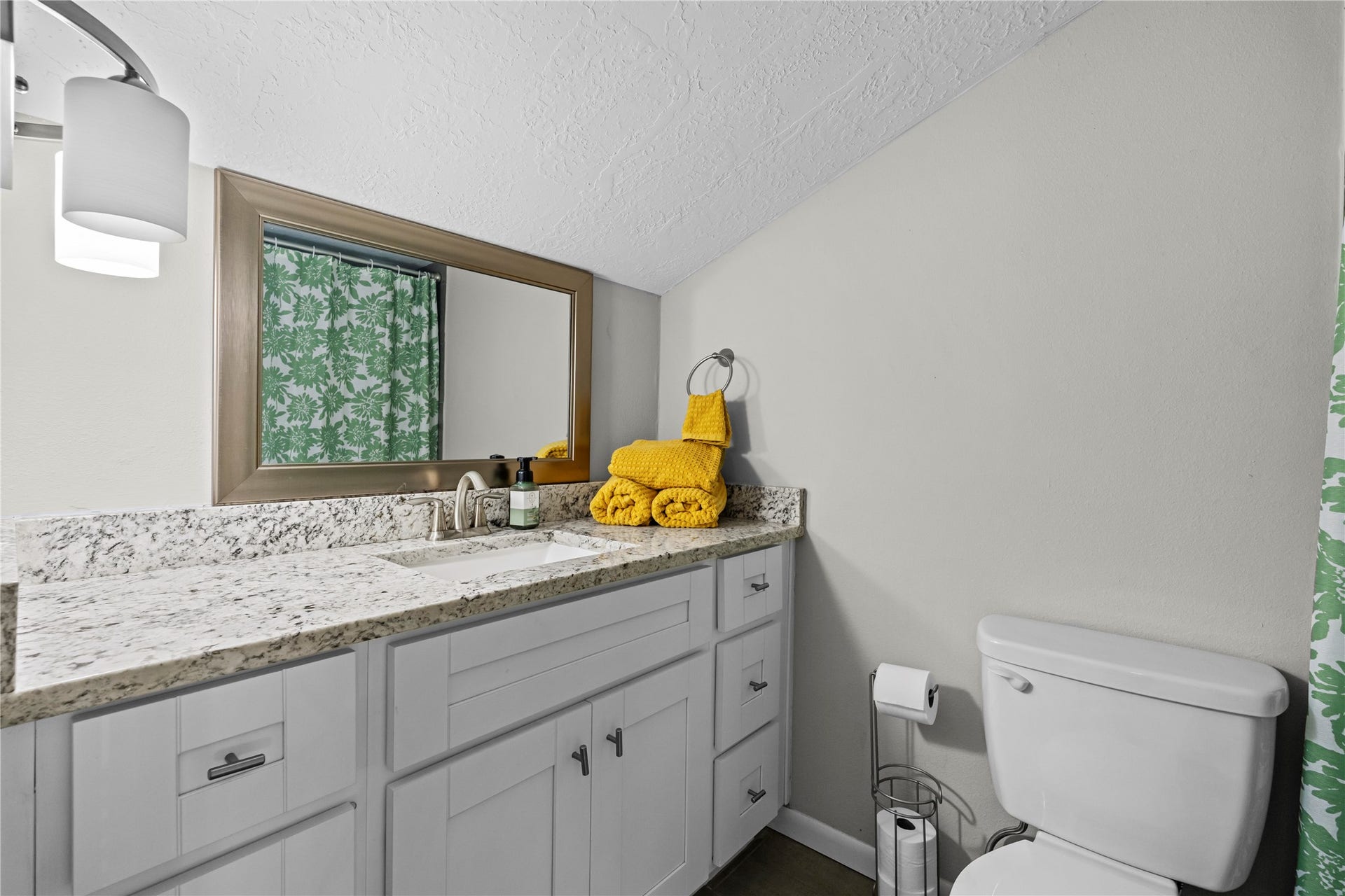 59 Hideaway Drive, Friendswood, TX 77546 59 Hideaway Drive, Friendswood, TX 77546