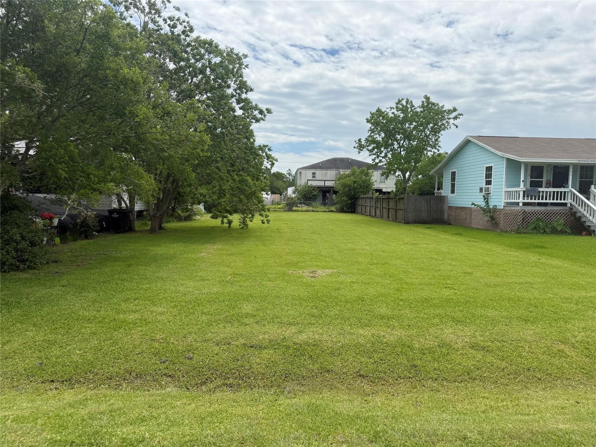 NA 8th, San Leon, TX 77539 NA 8th, San Leon, TX 77539