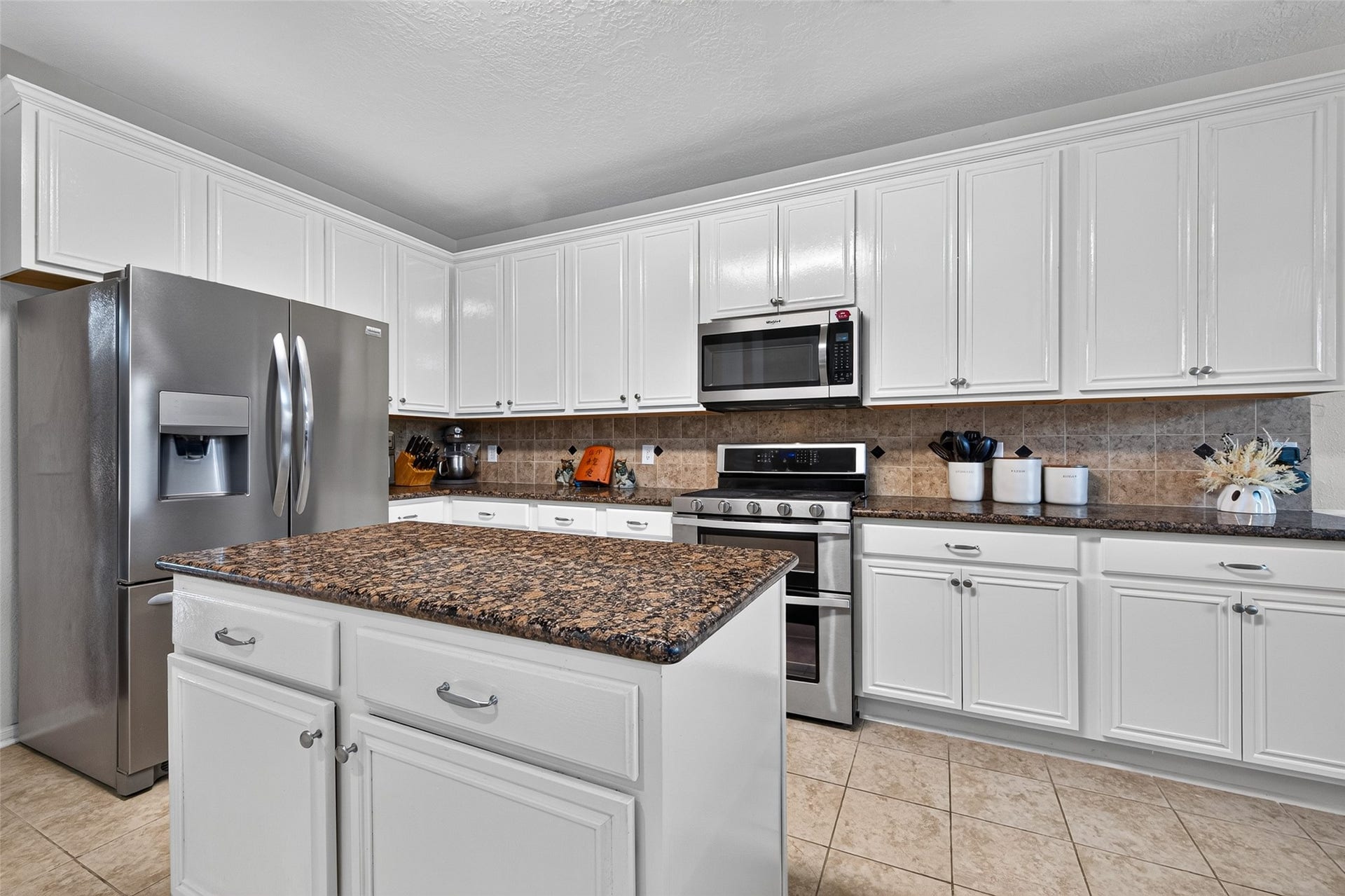 1806 N Everglades, Deer Park, TX 77536 1806 N Everglades, Deer Park, TX 77536