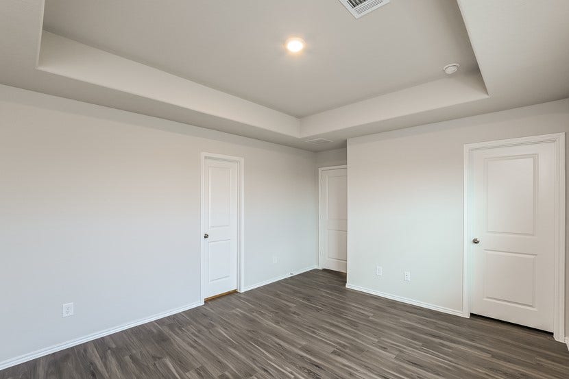 3137 Wood Lily Drive, Brookshire, TX 77423 Photos may be representative of the floor plan and not the exact home. Finishes, layout, and features of the actual property for lease may vary.