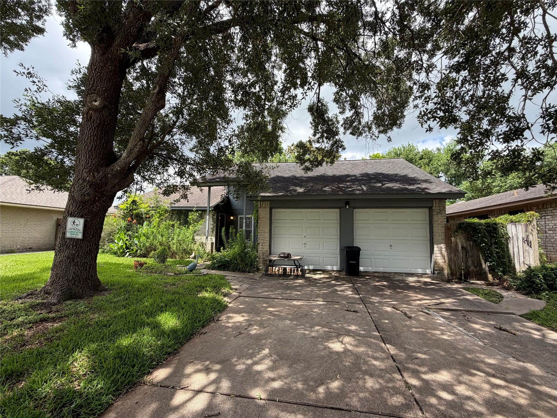 16111 Tibet Road, Friendswood, TX 77546