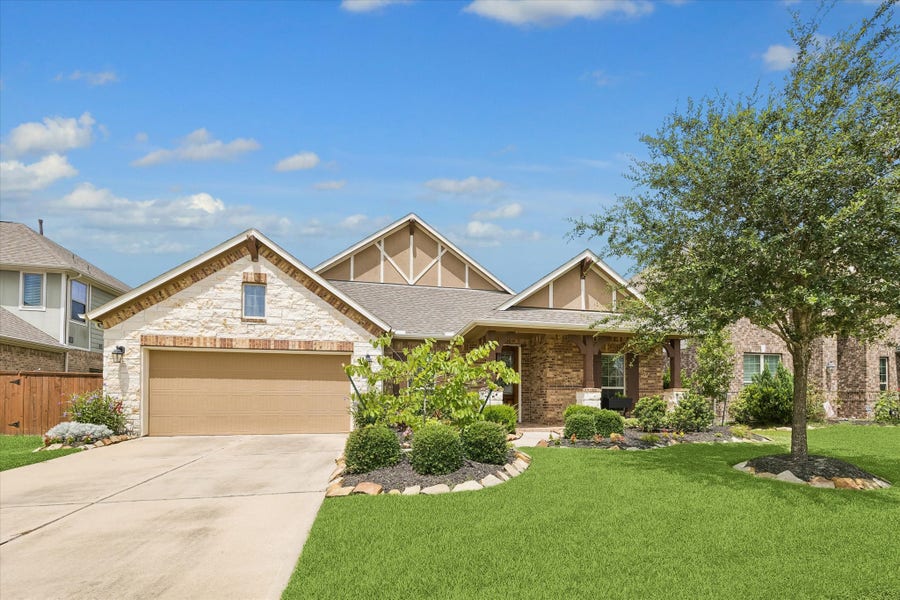 Property photo for 21603 Albertine Drive, Tomball, TX