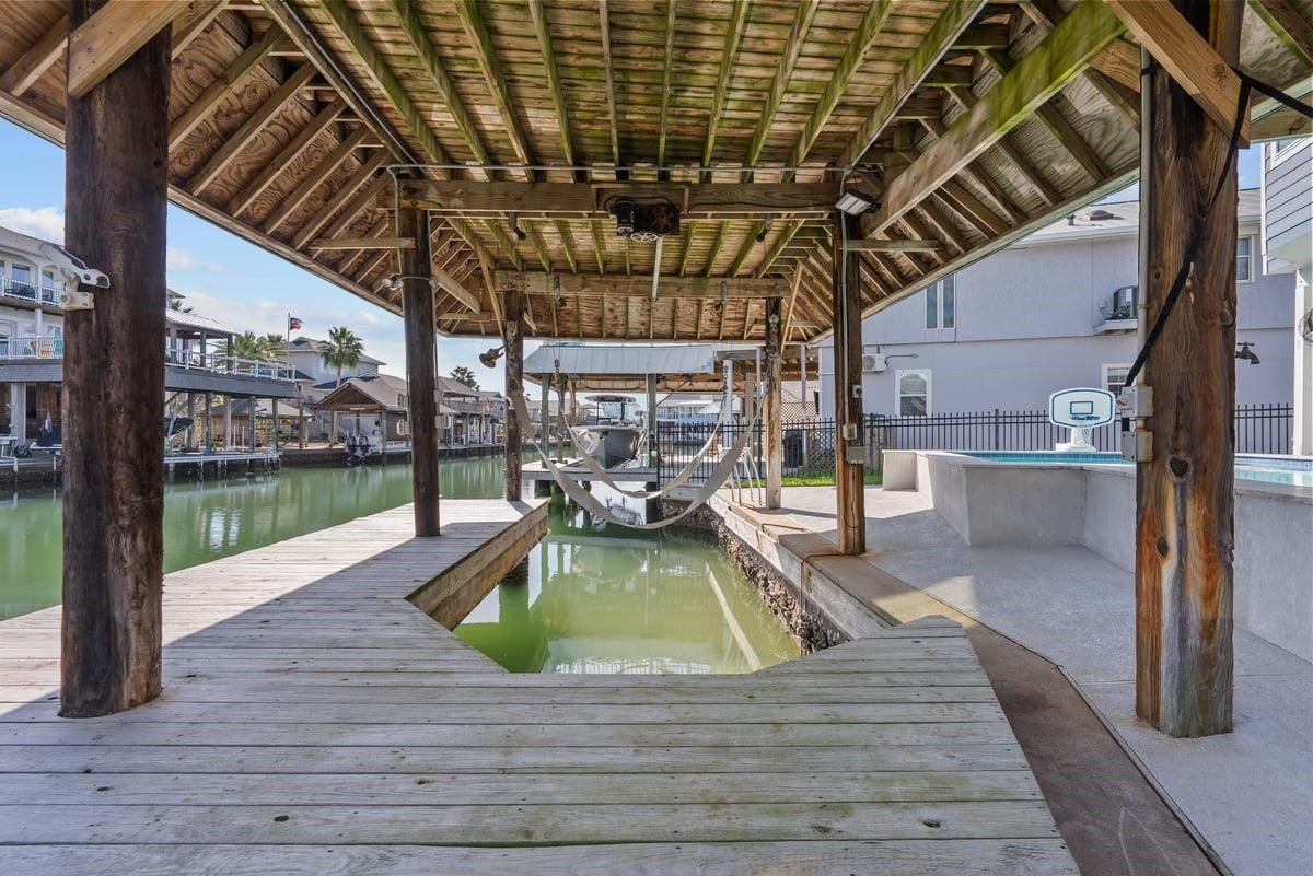Private Electric Boat Lift