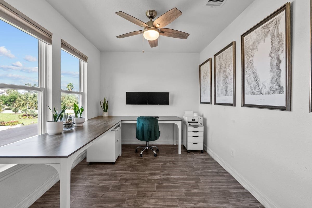 Amazing Office with lots of natural lighting and stunning views