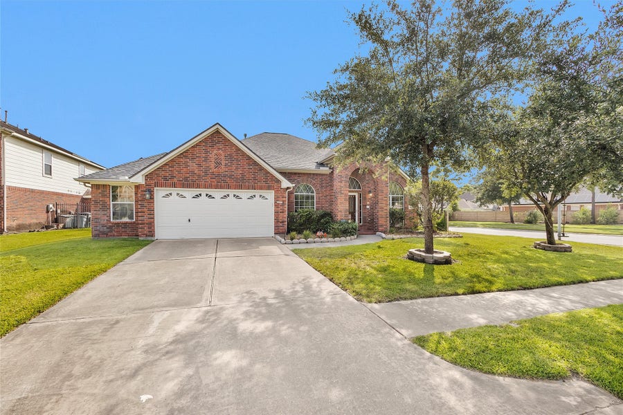 Property photo for 30015 Marion Meadow Lane, Spring, TX