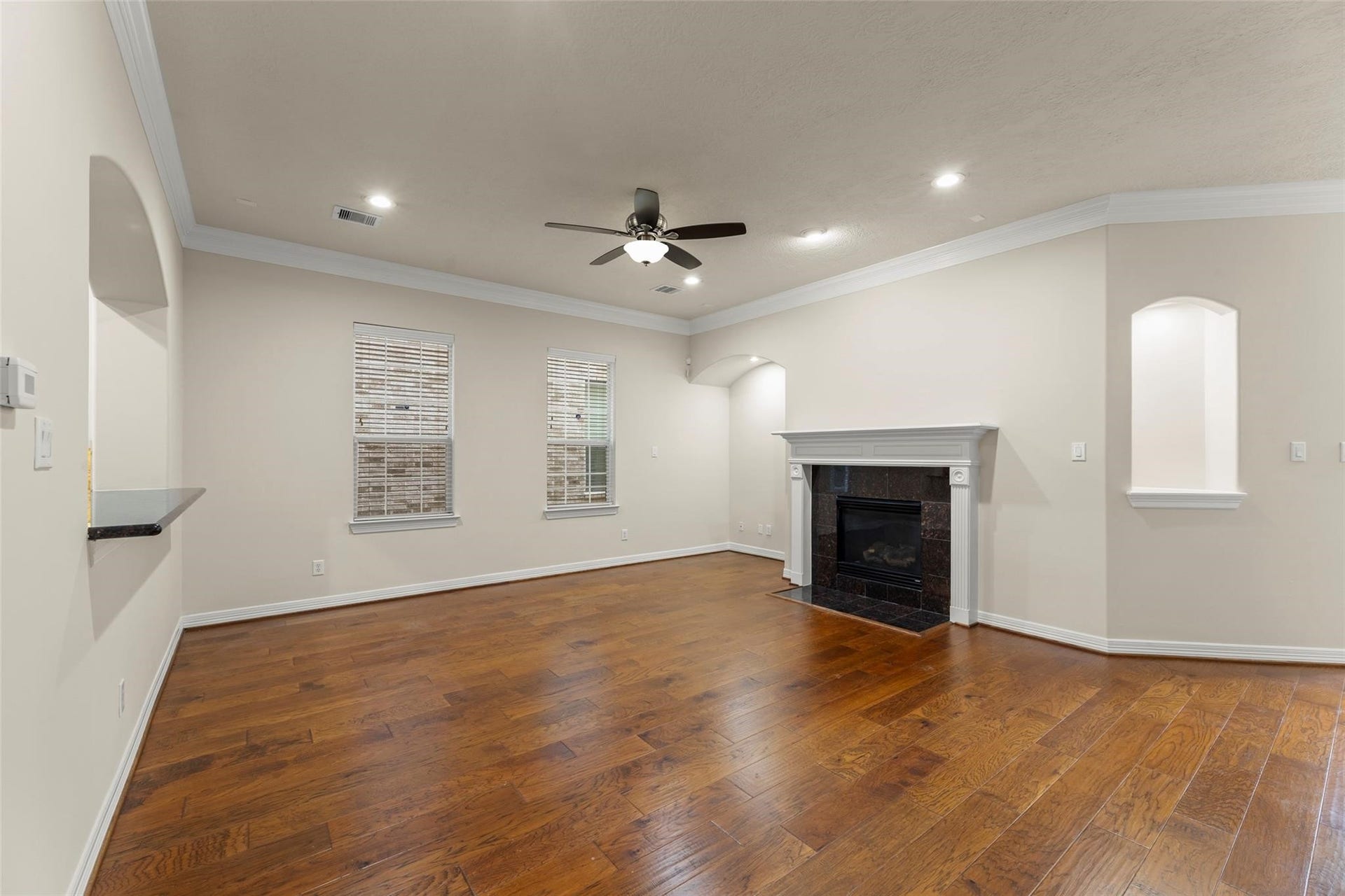 1126 Sopris Drive, Houston, TX 77077 1126 Sopris Drive, Houston, TX 77077