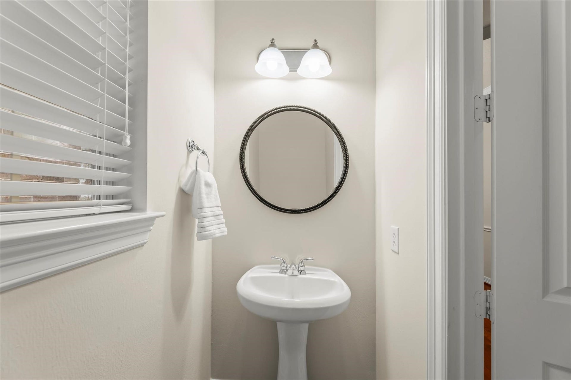 1126 Sopris Drive, Houston, TX 77077 1126 Sopris Drive, Houston, TX 77077