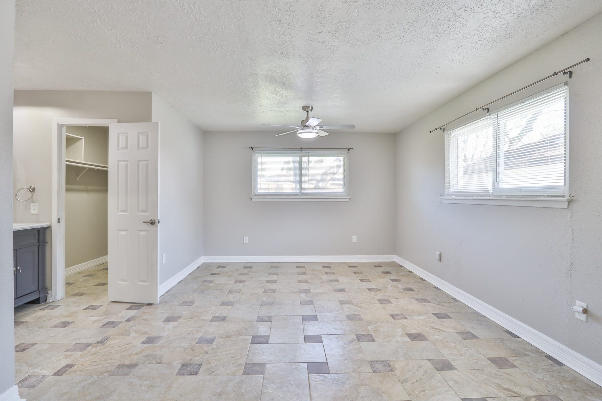 509 Belmont Drive, Friendswood, TX 77546 509 Belmont Drive, Friendswood, TX 77546