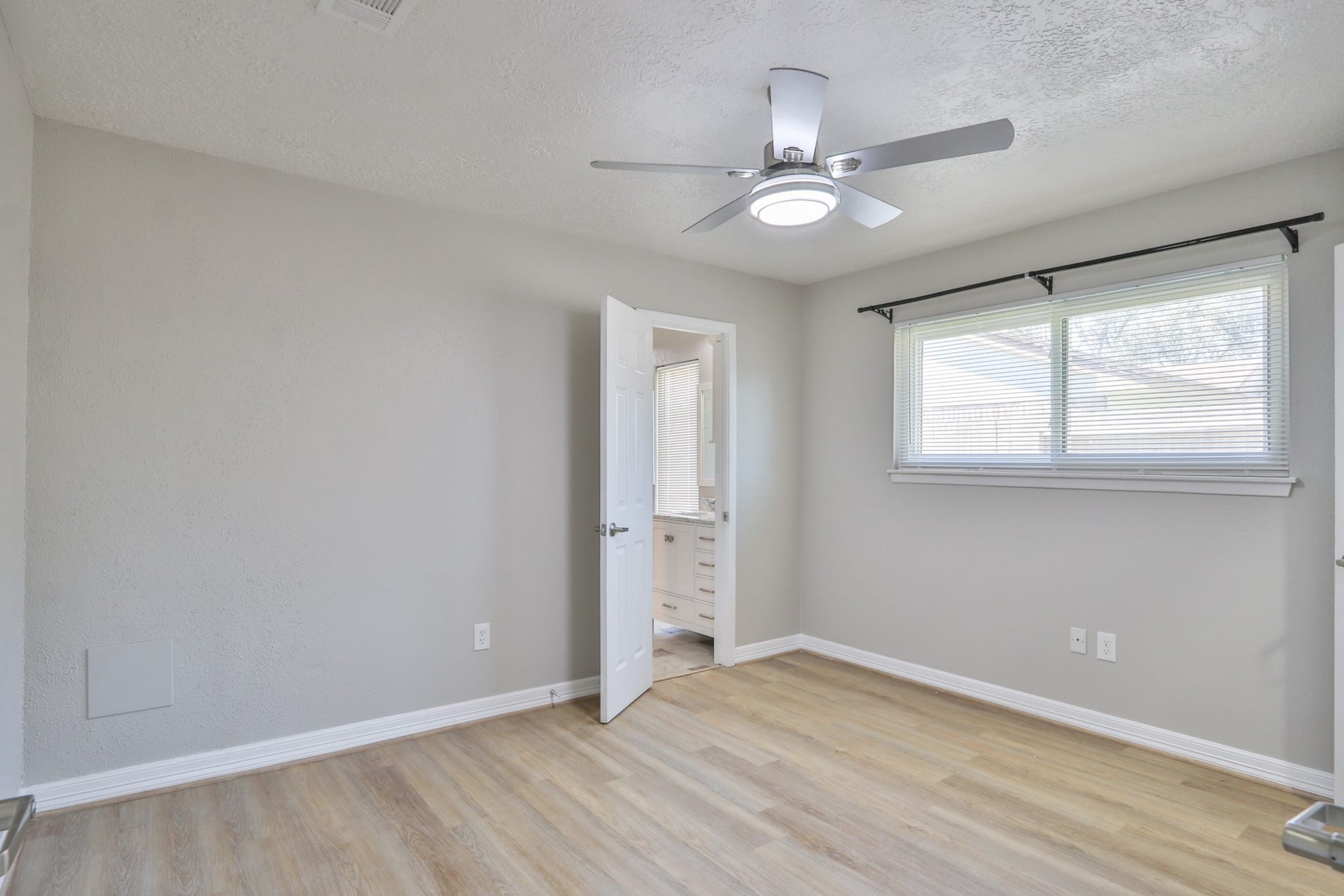 509 Belmont Drive, Friendswood, TX 77546 509 Belmont Drive, Friendswood, TX 77546