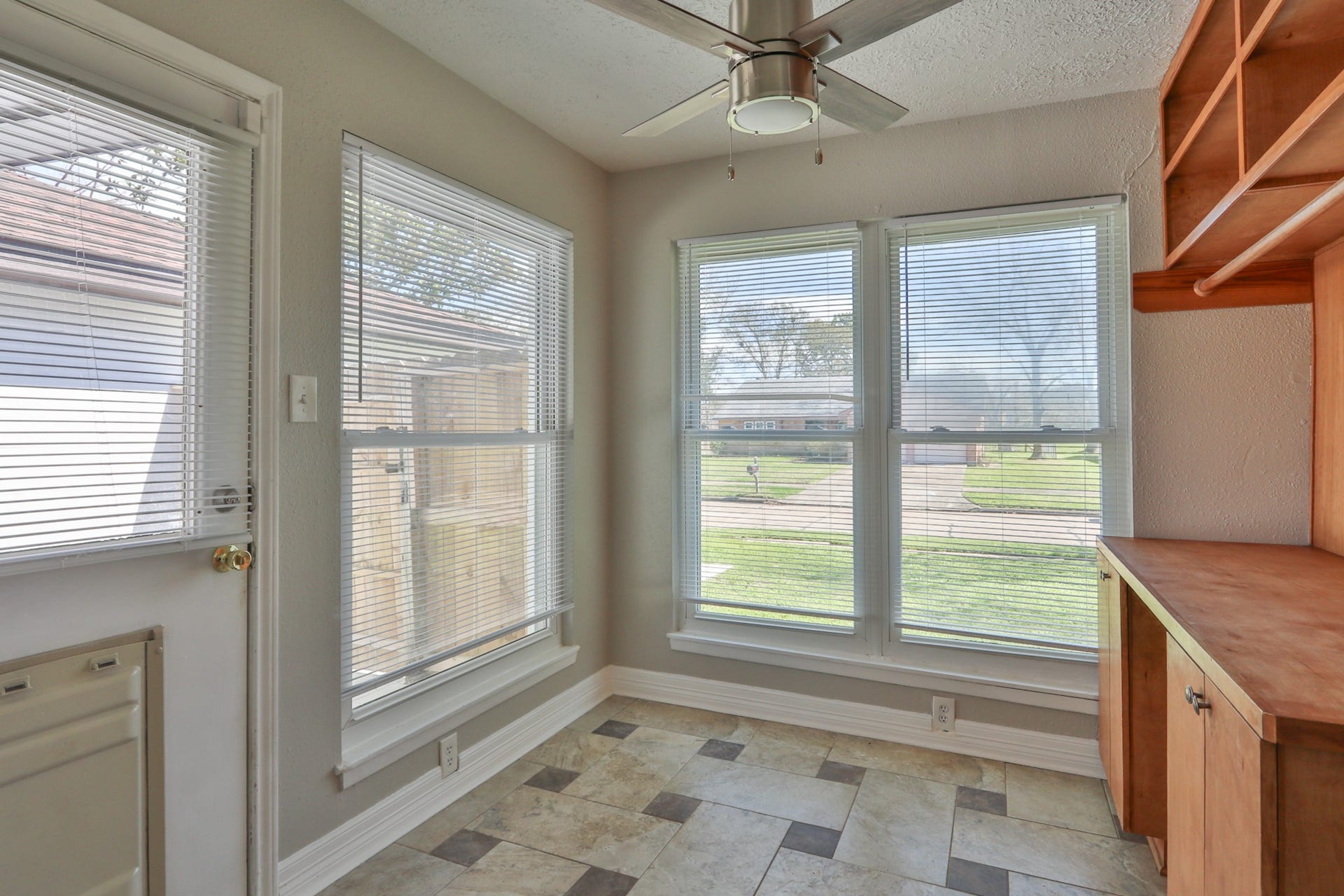 509 Belmont Drive, Friendswood, TX 77546 509 Belmont Drive, Friendswood, TX 77546