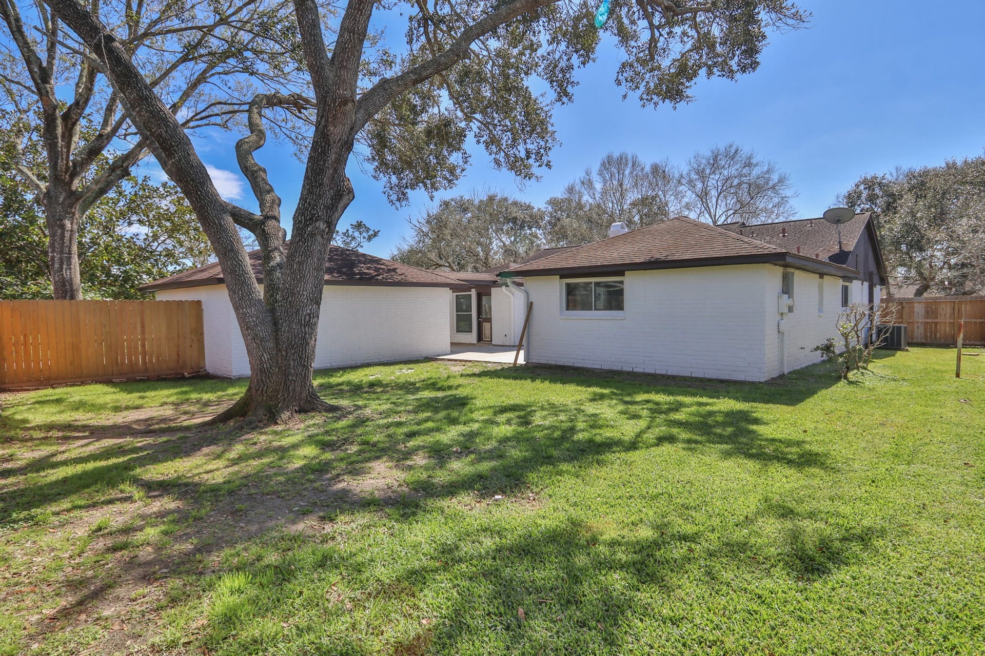 509 Belmont Drive, Friendswood, TX 77546 509 Belmont Drive, Friendswood, TX 77546