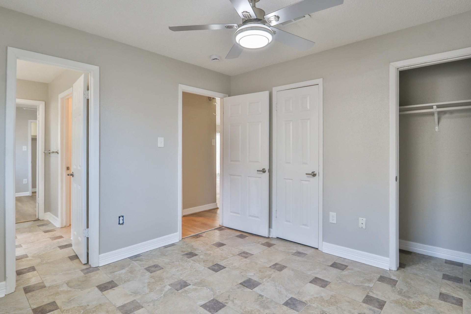509 Belmont Drive, Friendswood, TX 77546 509 Belmont Drive, Friendswood, TX 77546