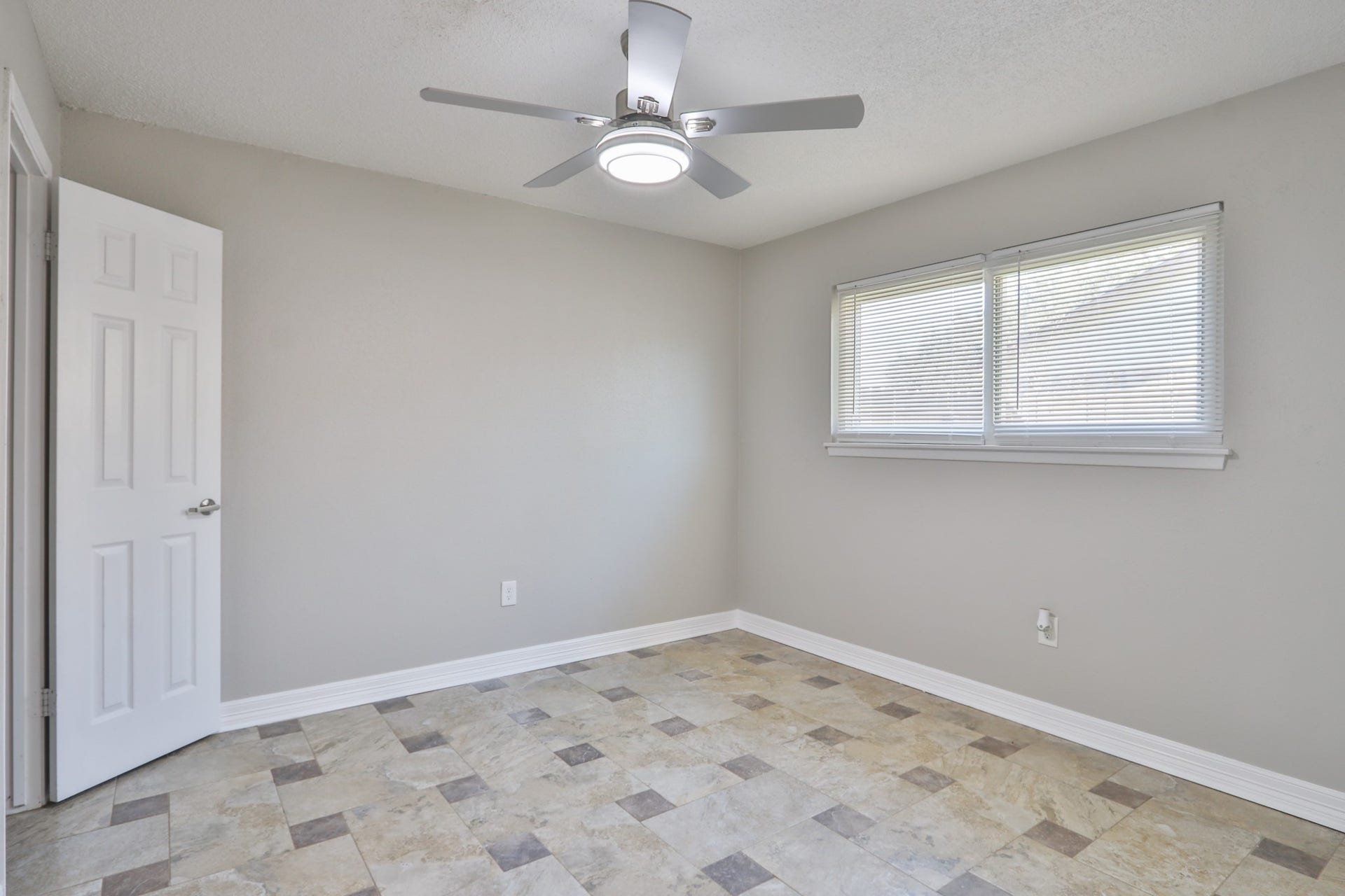 509 Belmont Drive, Friendswood, TX 77546 509 Belmont Drive, Friendswood, TX 77546