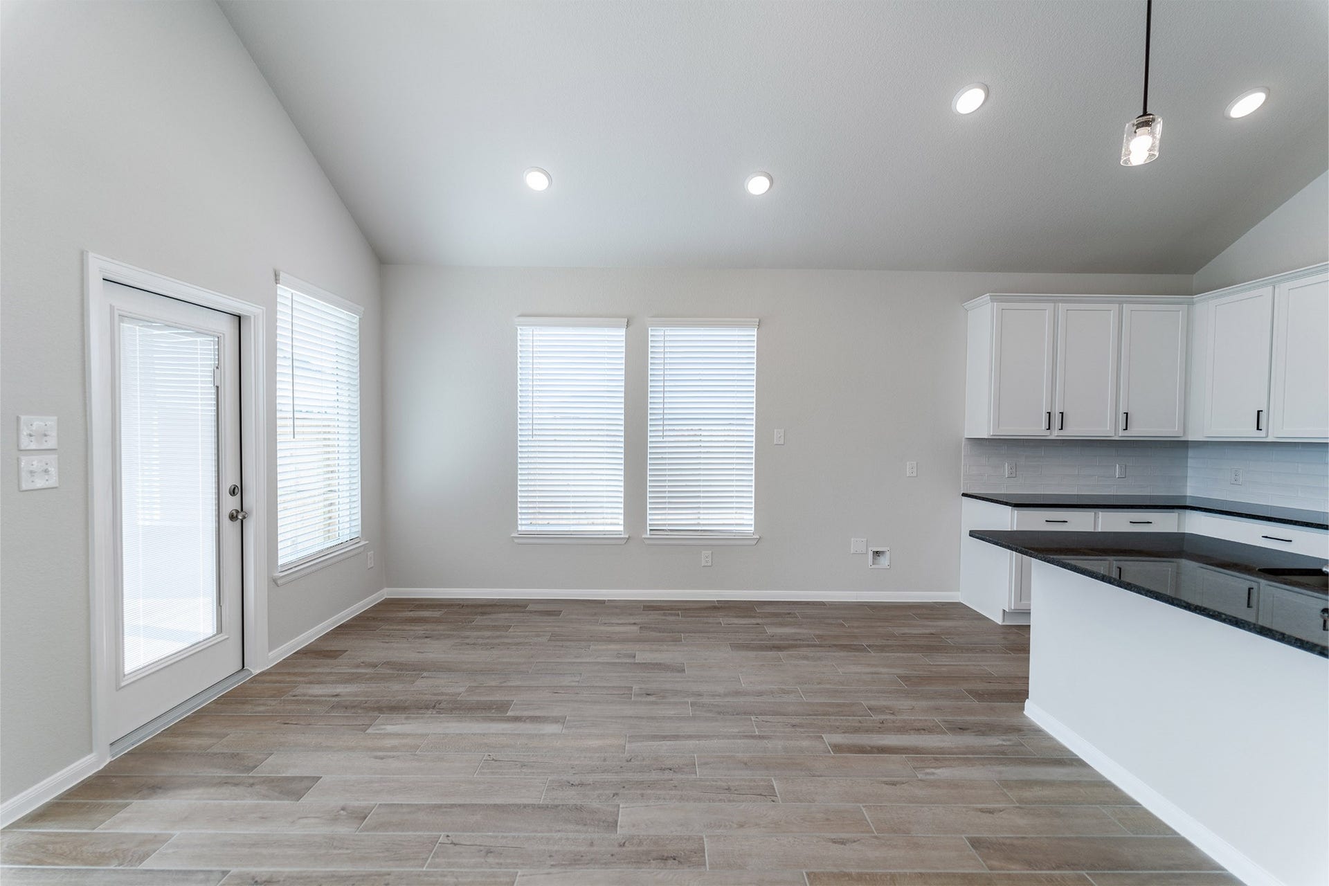 2806 Obsidian Drive, Rosharon, TX 77583 2806 Obsidian Drive, Rosharon, TX 77583