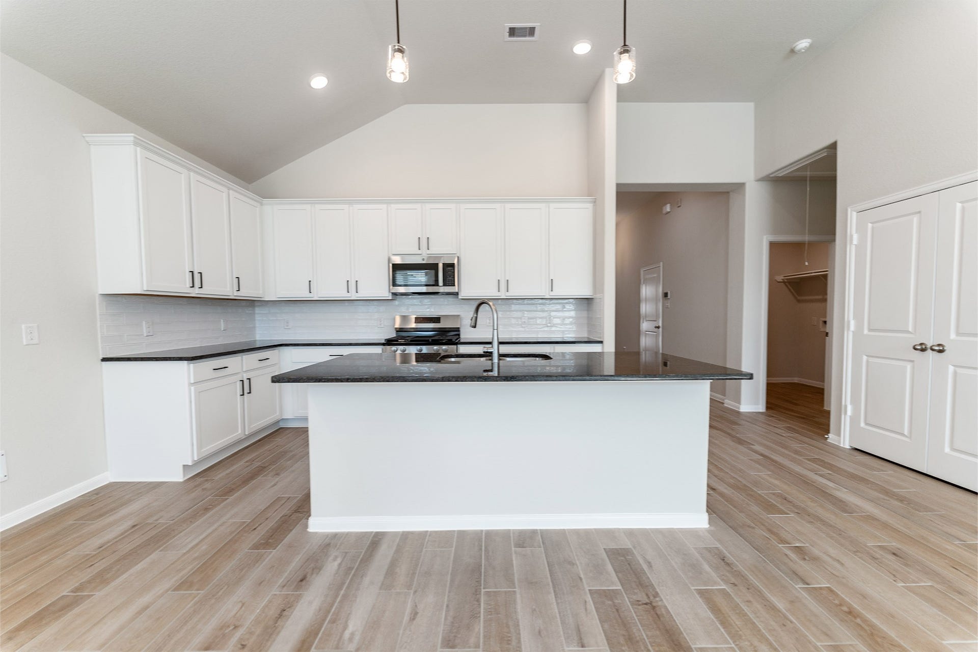 2806 Obsidian Drive, Rosharon, TX 77583 2806 Obsidian Drive, Rosharon, TX 77583