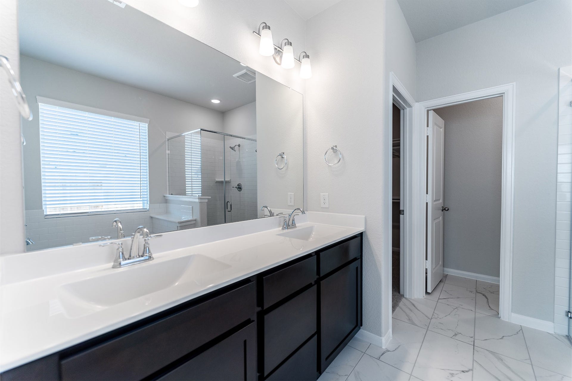 2806 Obsidian Drive, Rosharon, TX 77583 2806 Obsidian Drive, Rosharon, TX 77583