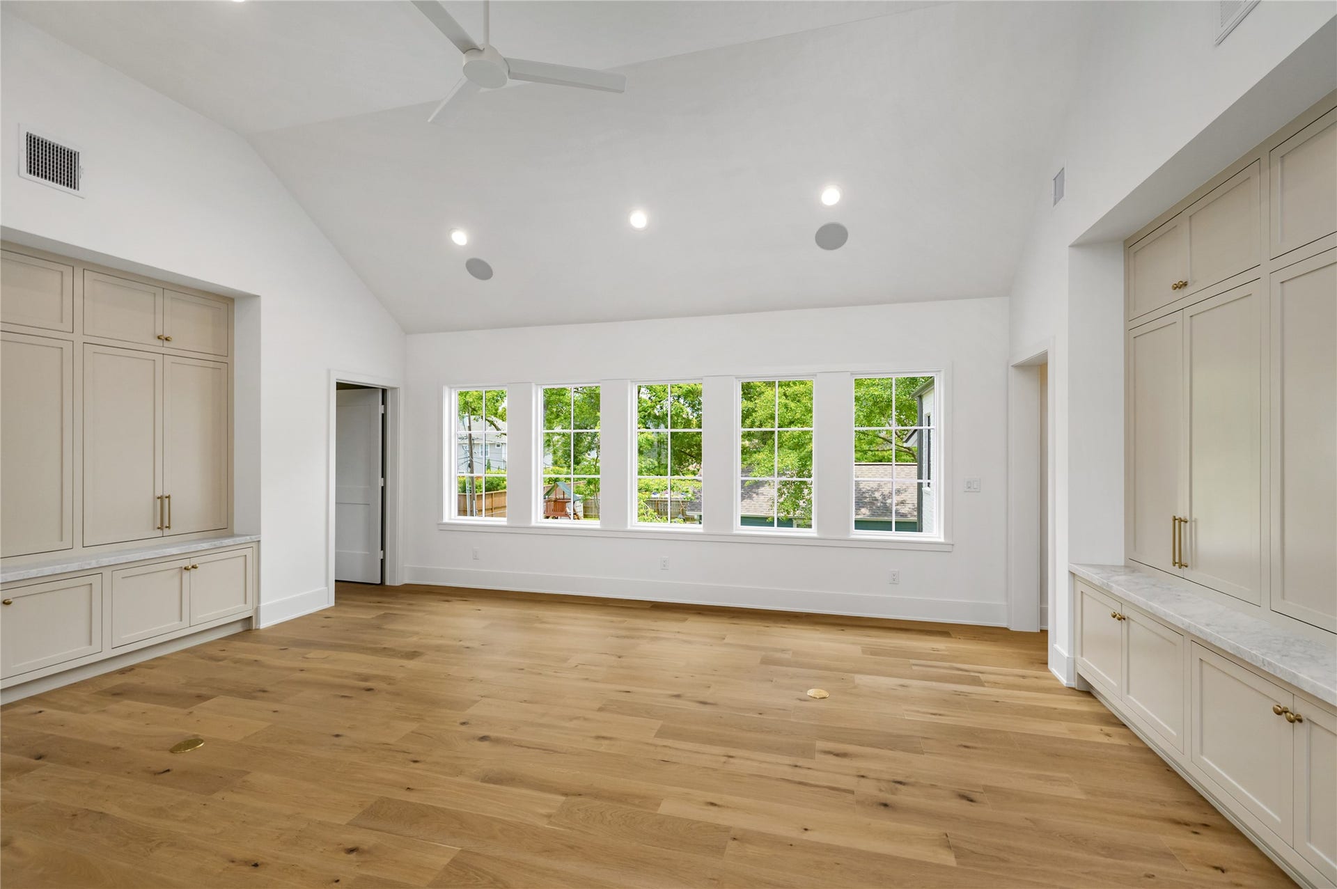 713 W 42nd Street, Houston, TX 77018 713 W 42nd Street, Houston, TX 77018