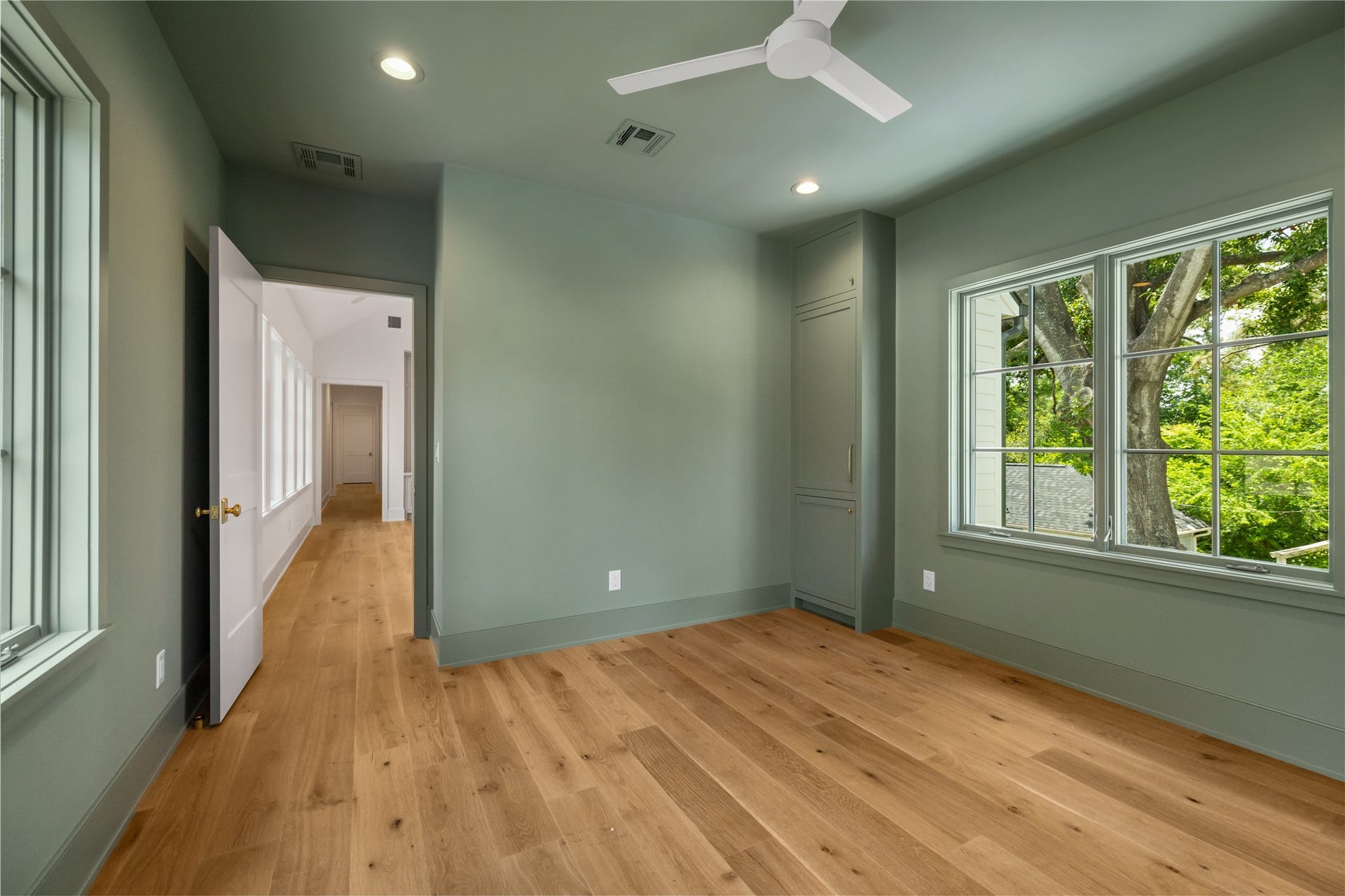 713 W 42nd Street, Houston, TX 77018 713 W 42nd Street, Houston, TX 77018