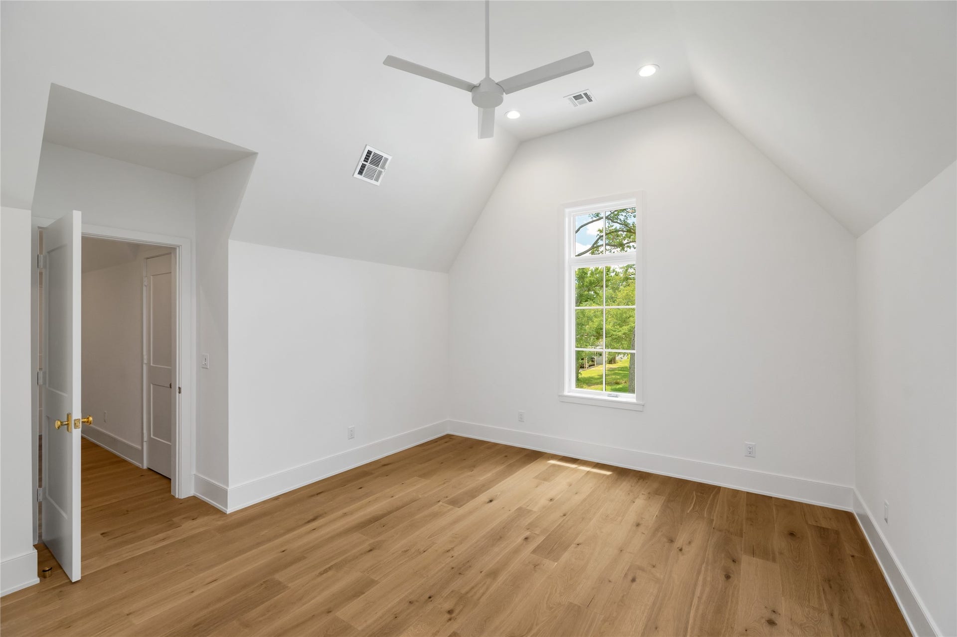 713 W 42nd Street, Houston, TX 77018 713 W 42nd Street, Houston, TX 77018