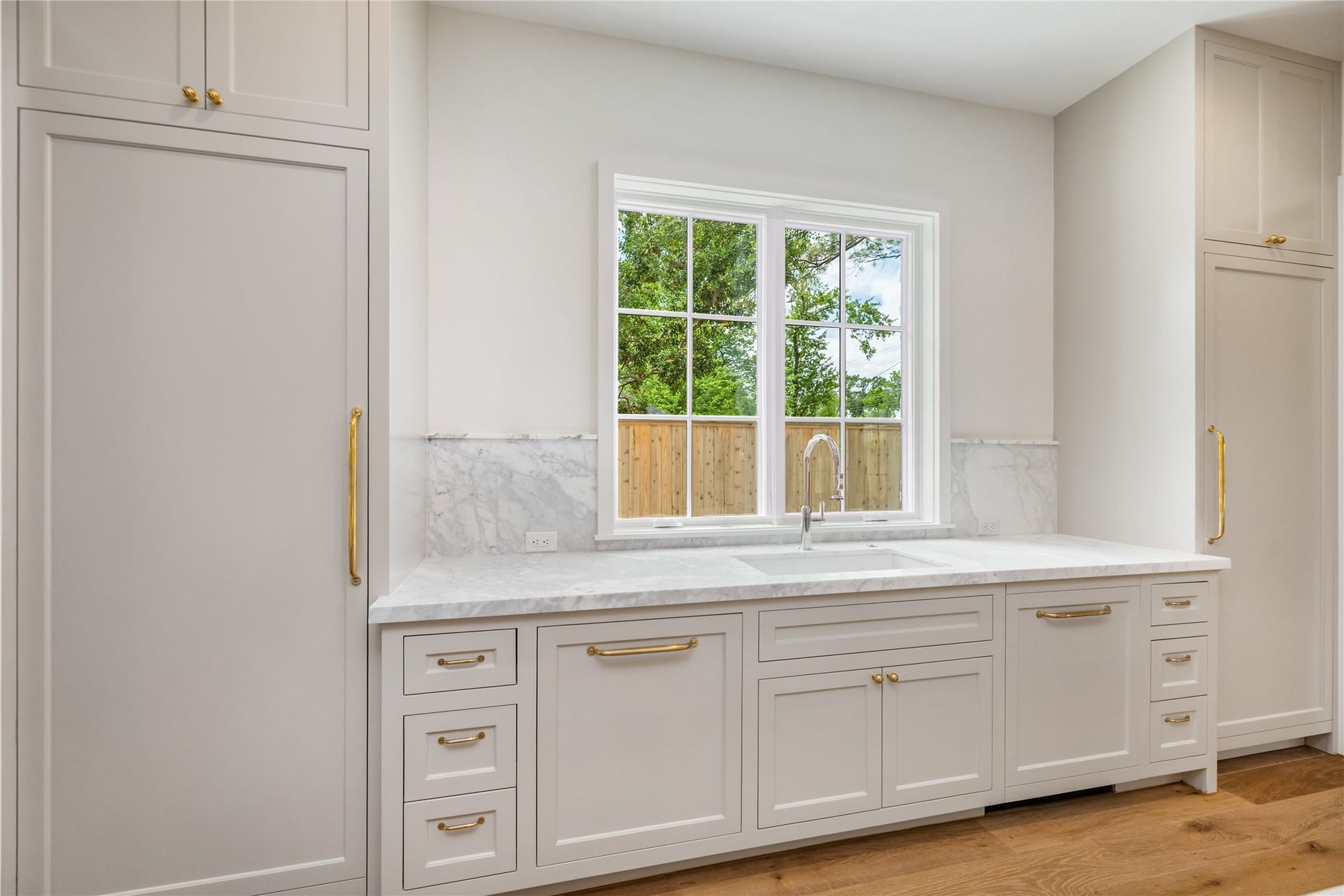 713 W 42nd Street, Houston, TX 77018 713 W 42nd Street, Houston, TX 77018